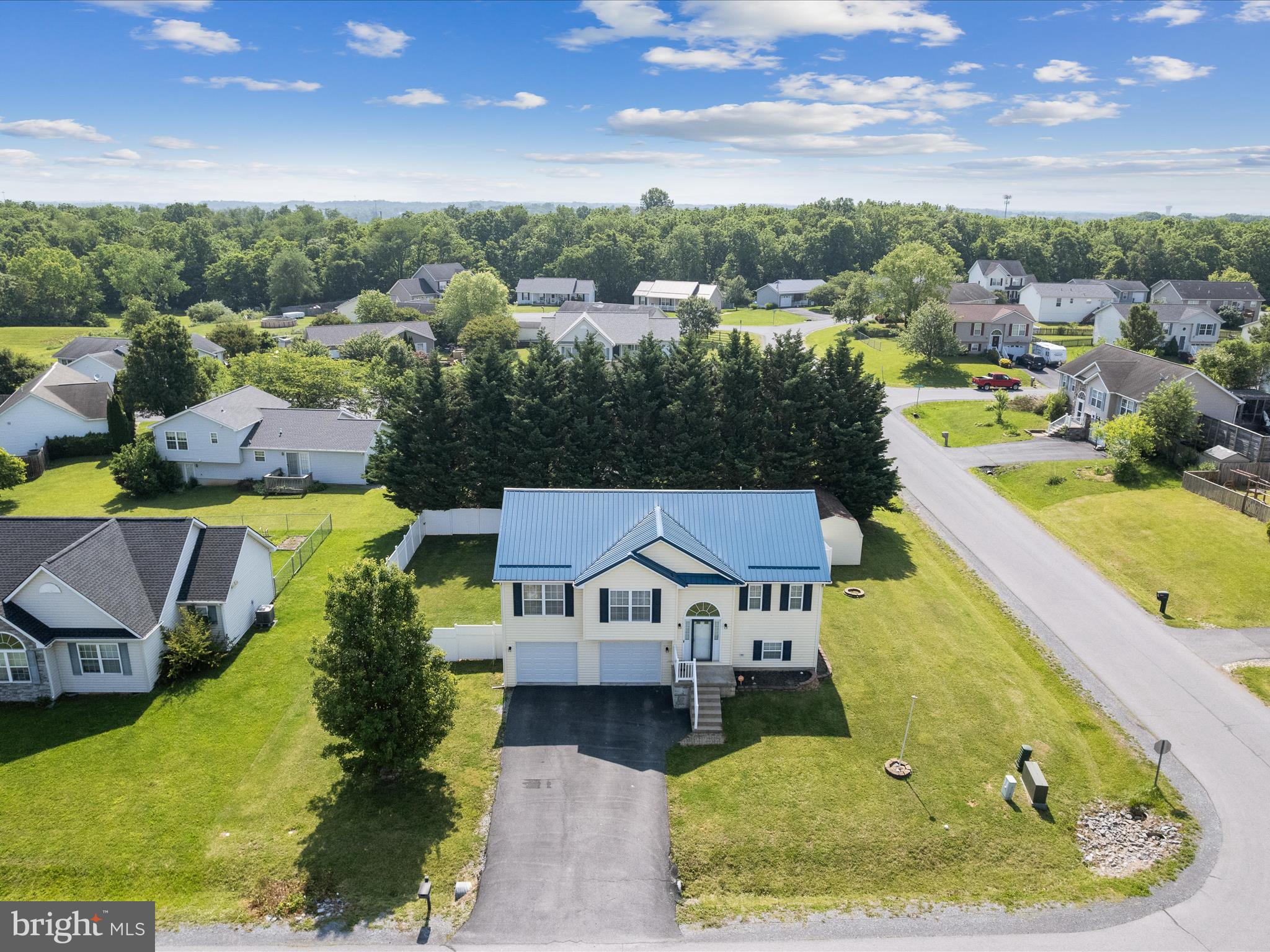 RIDGEFIELD - Residential