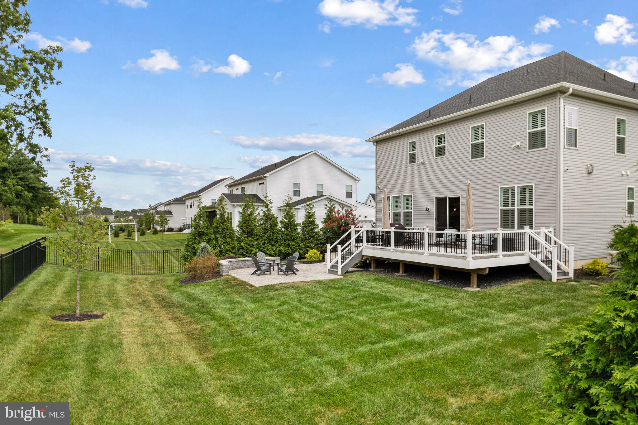 RESERVE AT CENTER SQUARE - Residential