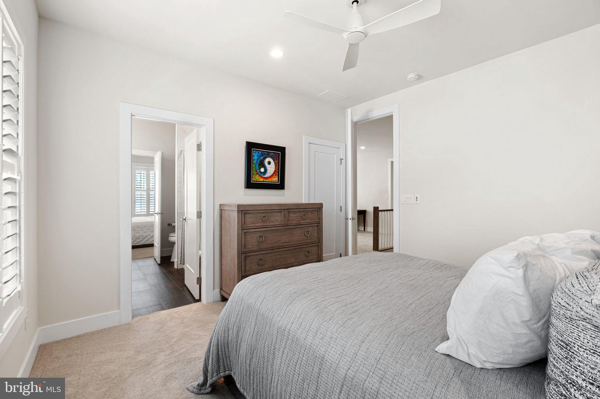 RESERVE AT CENTER SQUARE - Residential