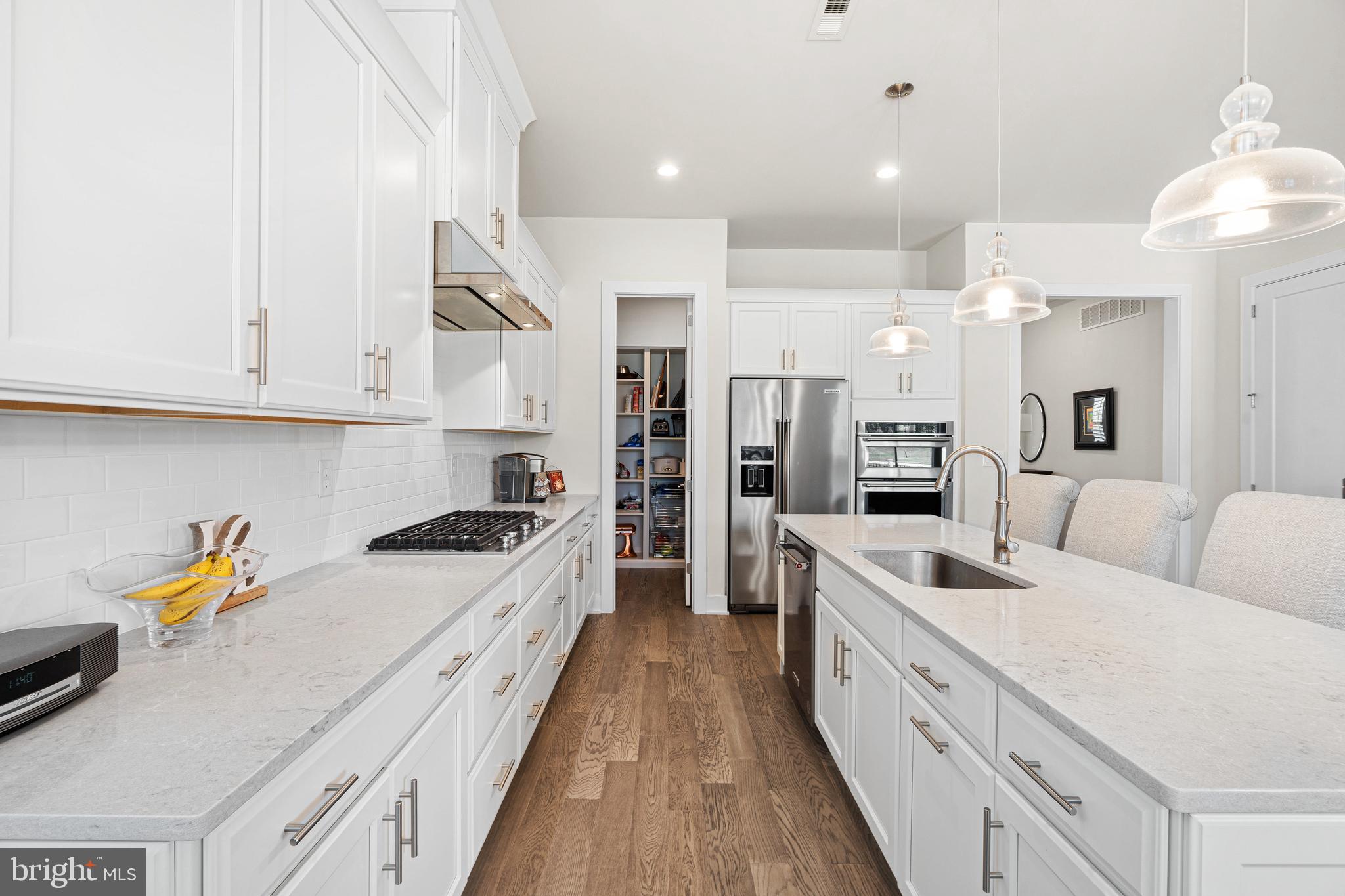 RESERVE AT CENTER SQUARE - Residential