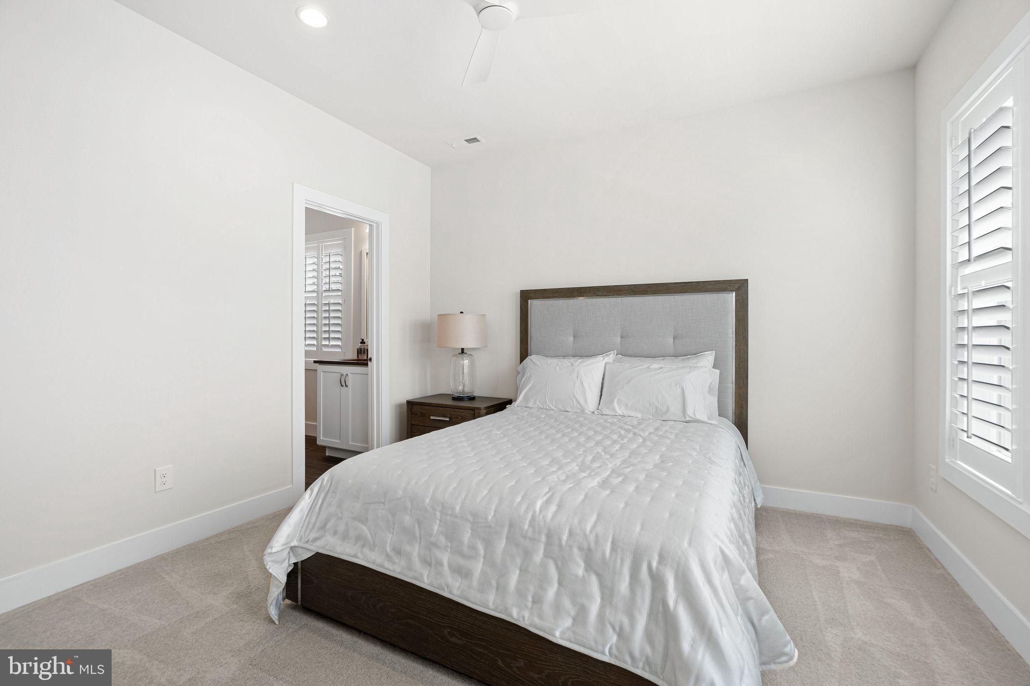 RESERVE AT CENTER SQUARE - Residential