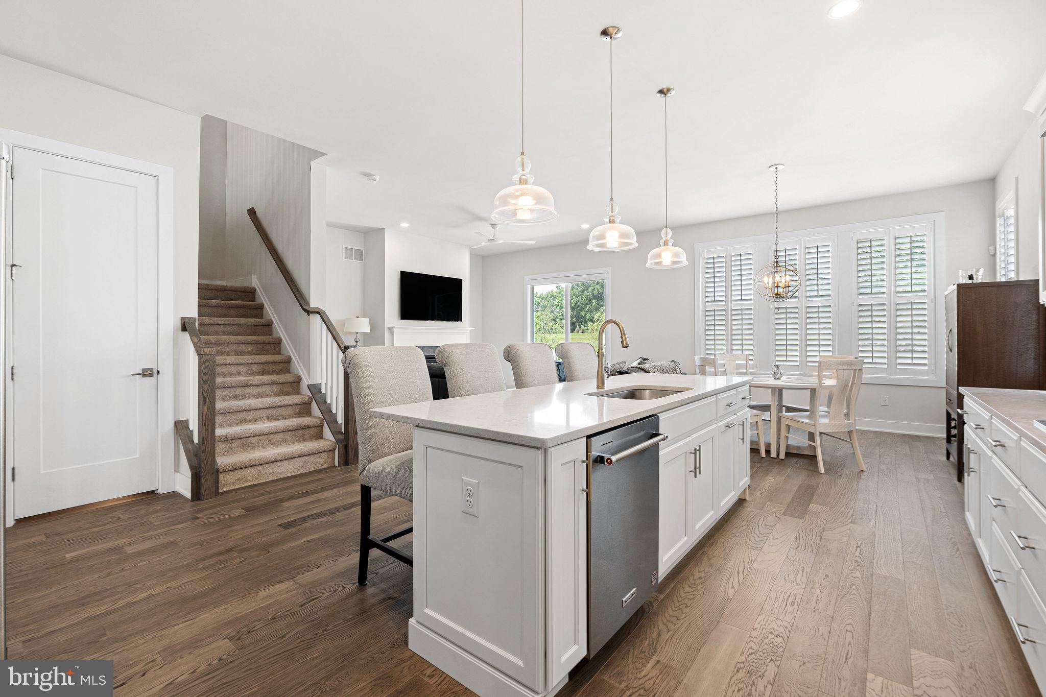 RESERVE AT CENTER SQUARE - Residential