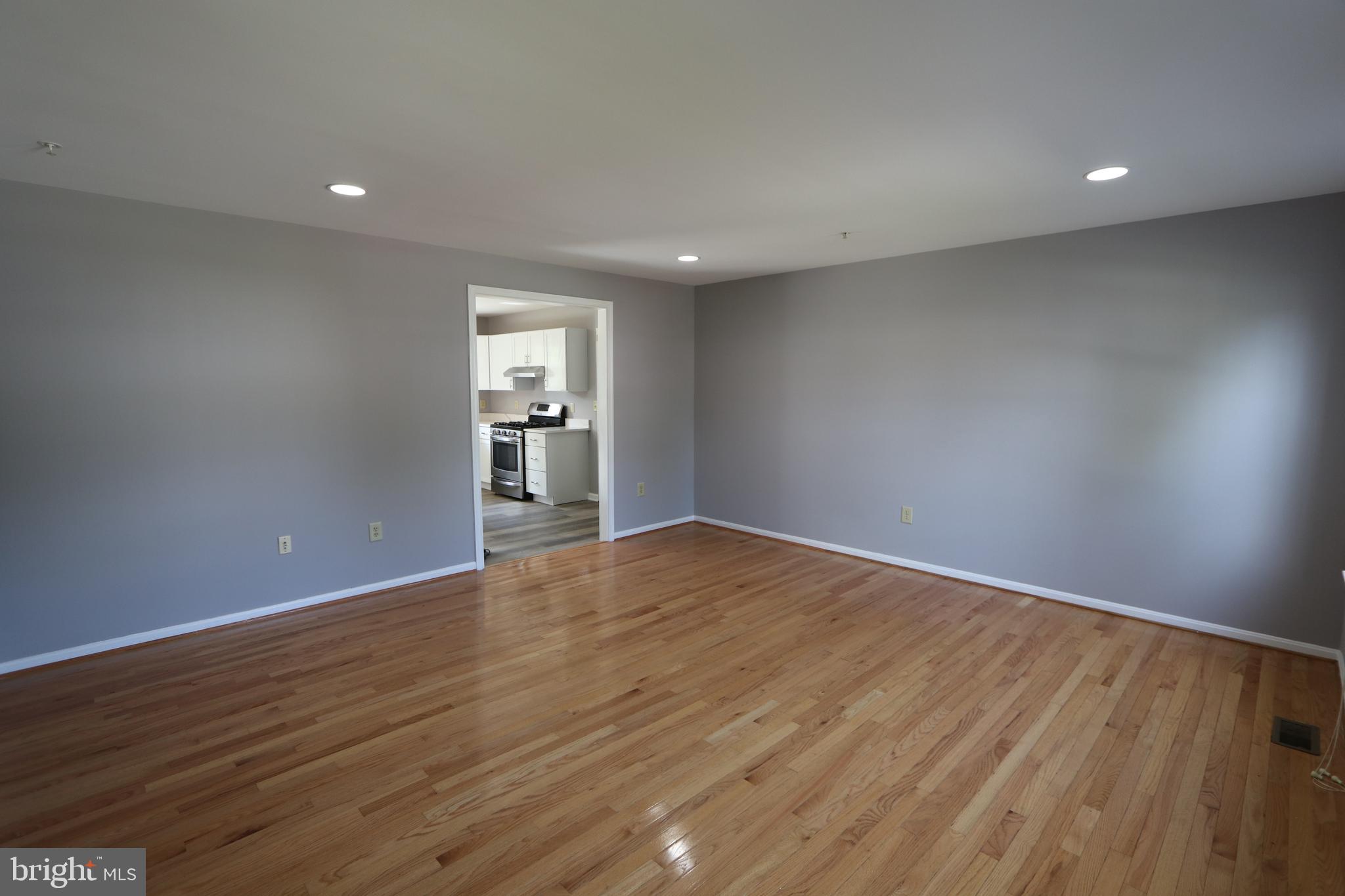 TINKERS CREEK - Residential Lease