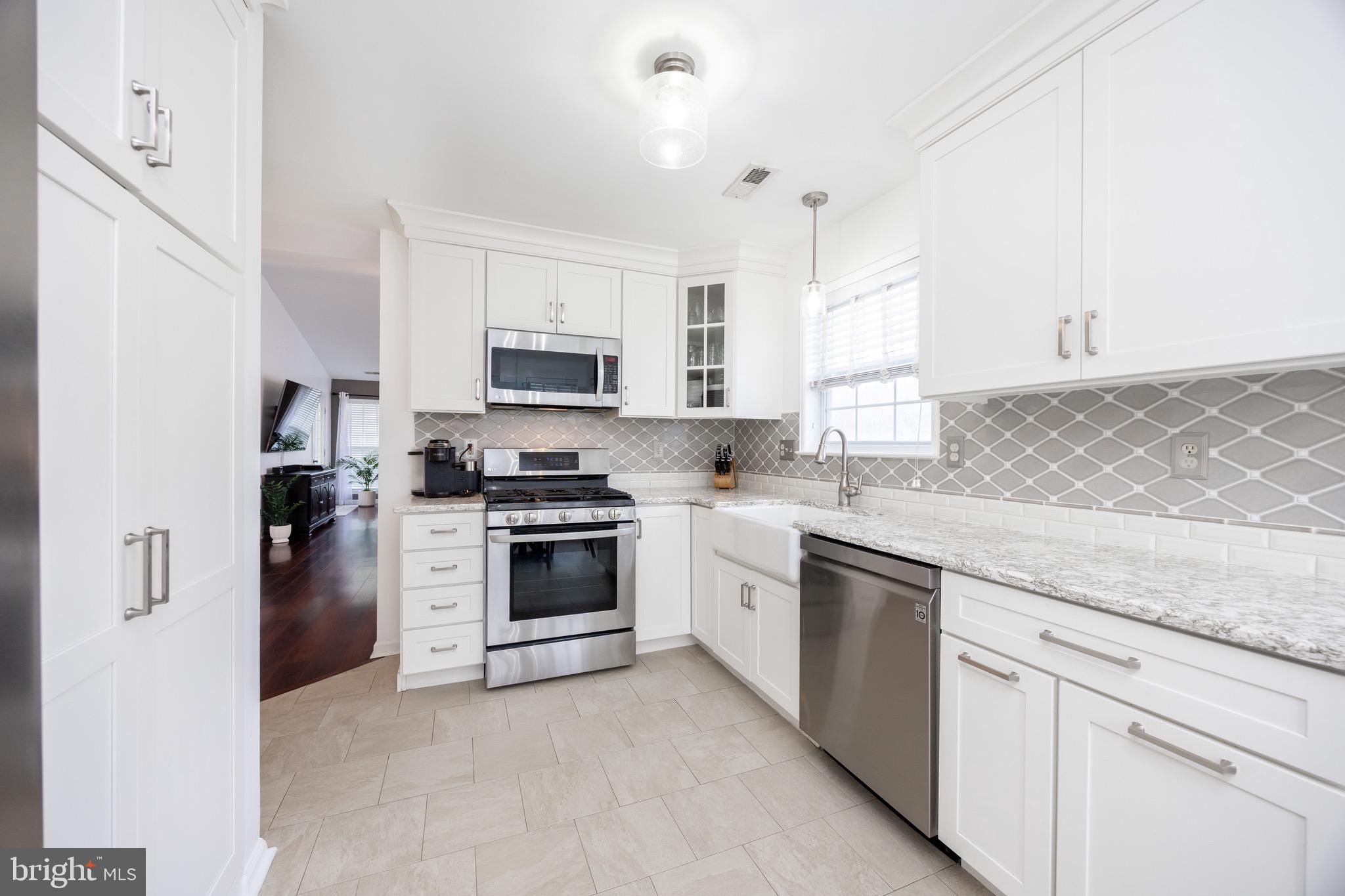 CHARLESTOWN HUNT - Residential