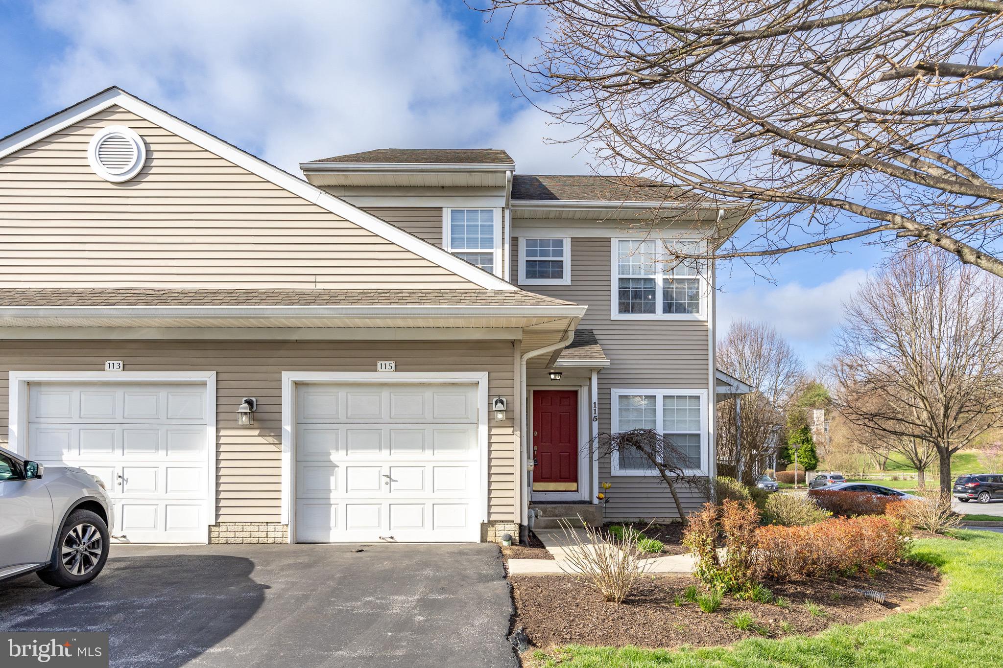 CHARLESTOWN HUNT - Residential