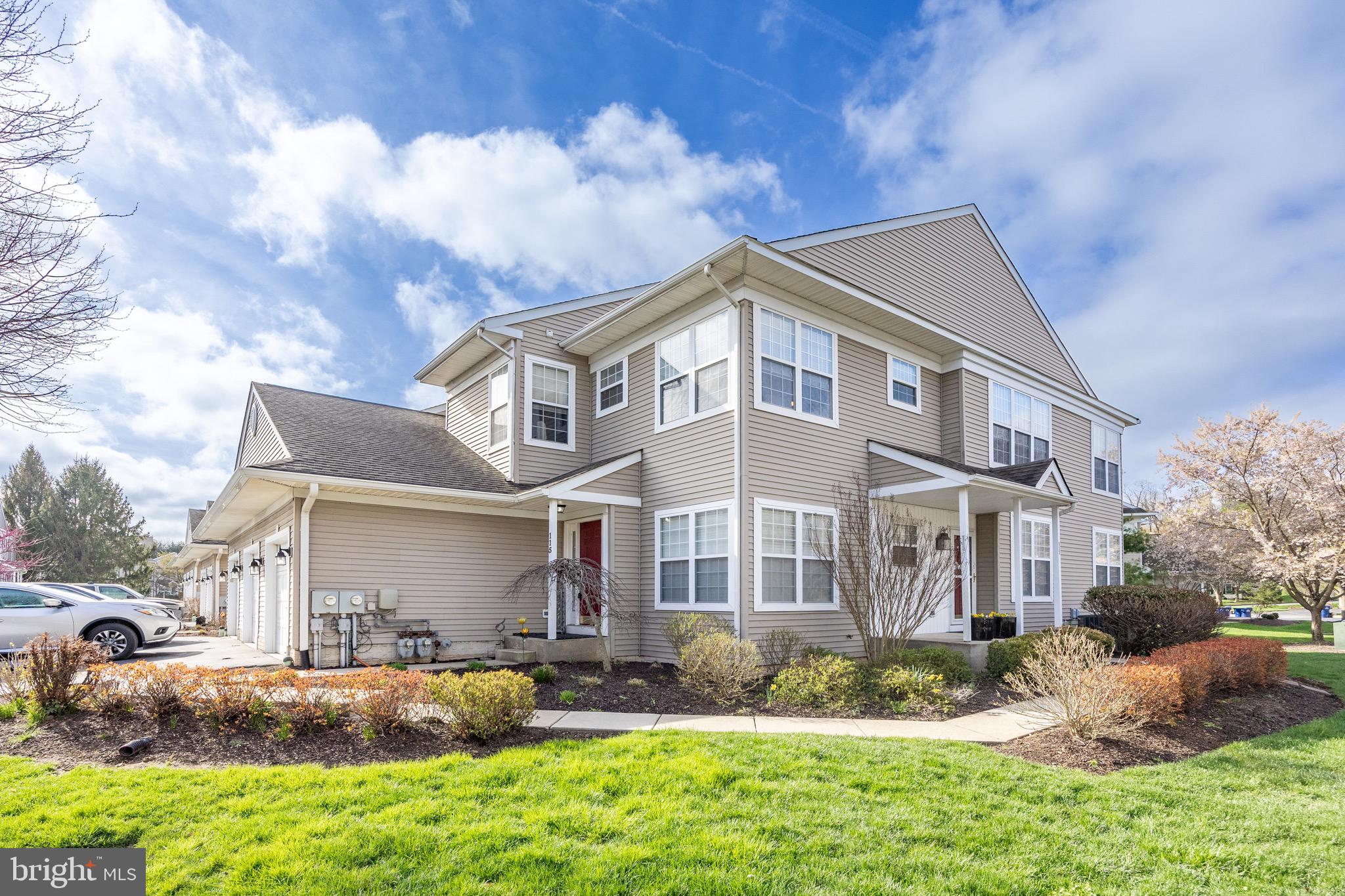 CHARLESTOWN HUNT - Residential