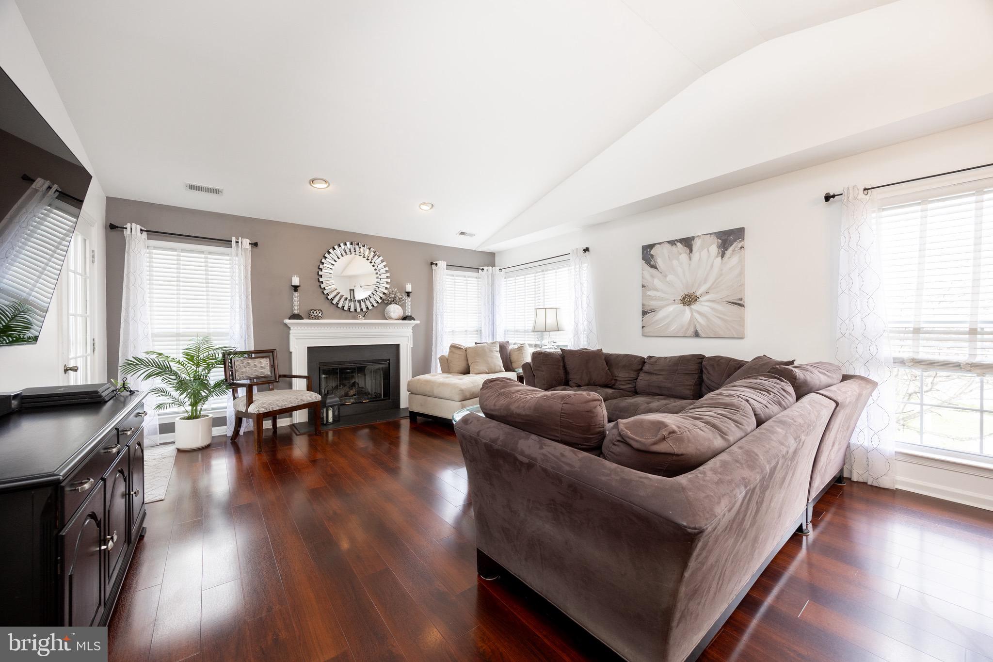 CHARLESTOWN HUNT - Residential