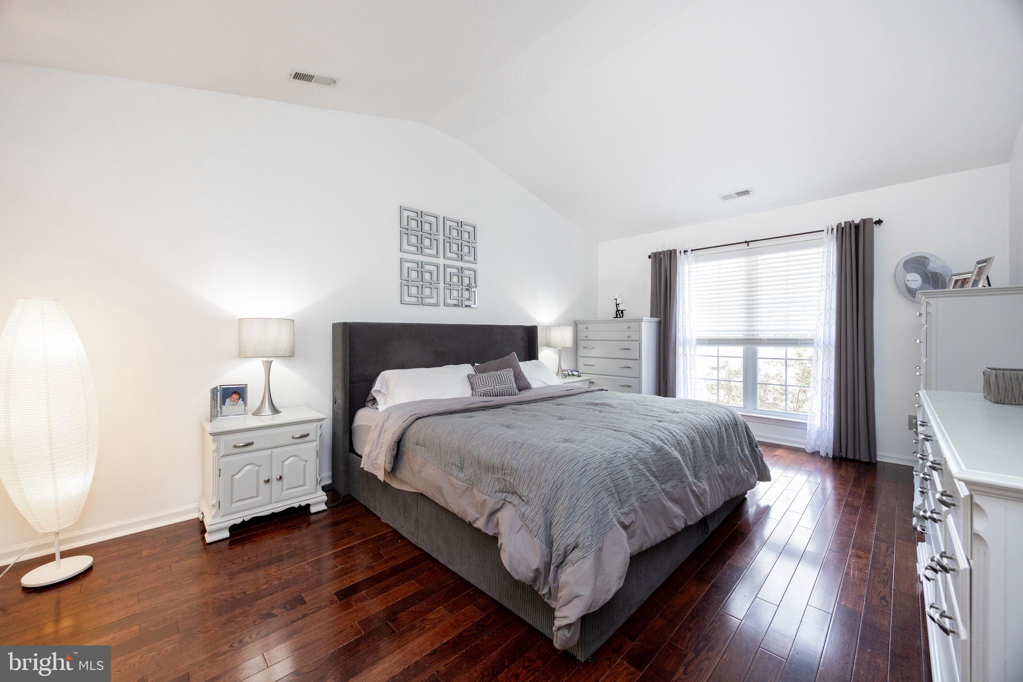 CHARLESTOWN HUNT - Residential