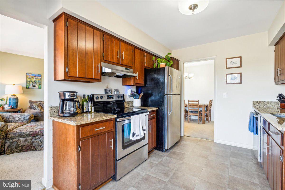 GLADE TOWN - Residential