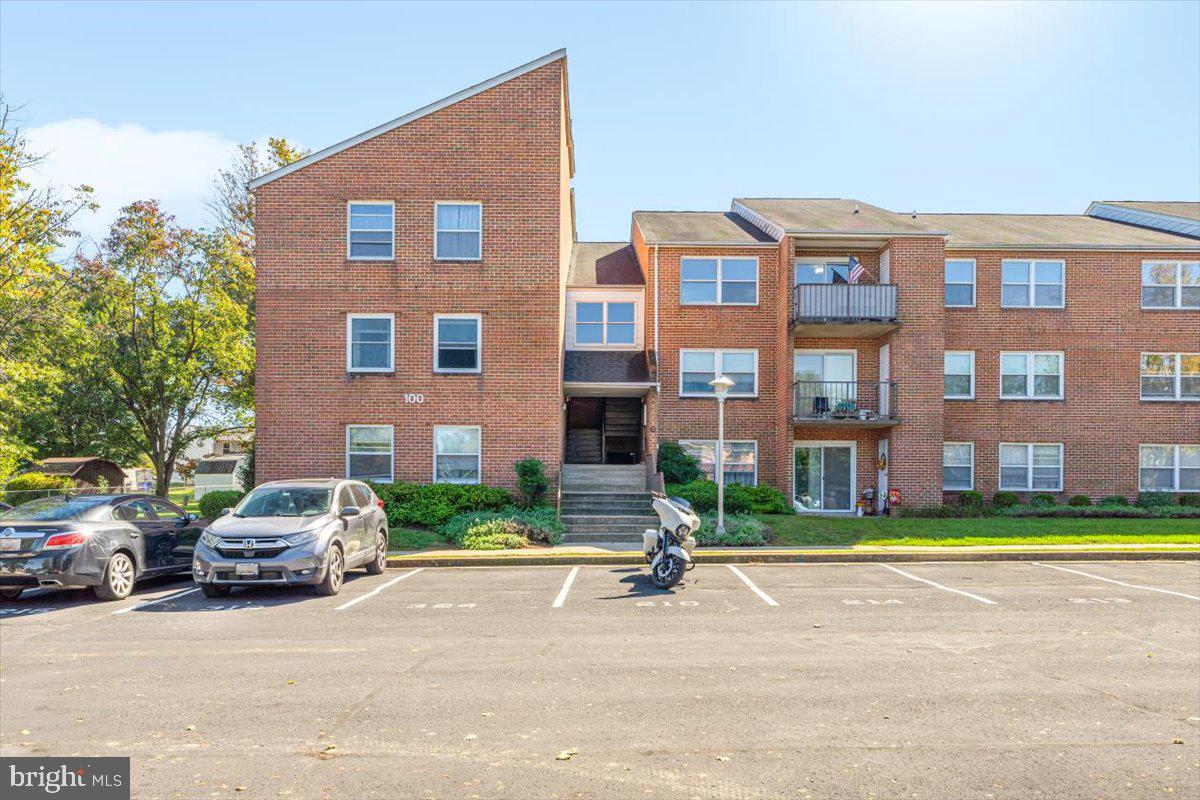 GLADE TOWN - Residential