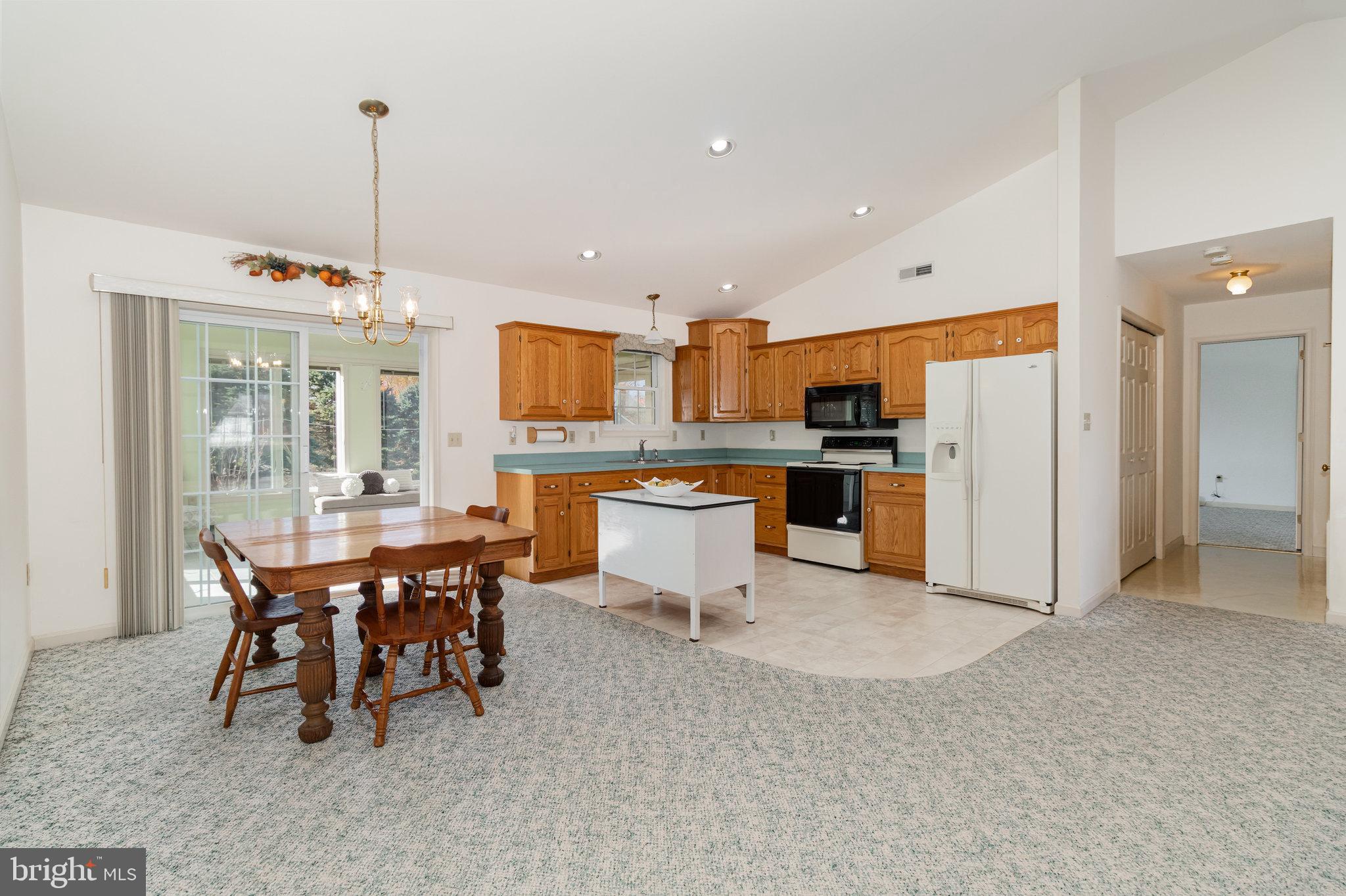 ARBOR GATE - Residential