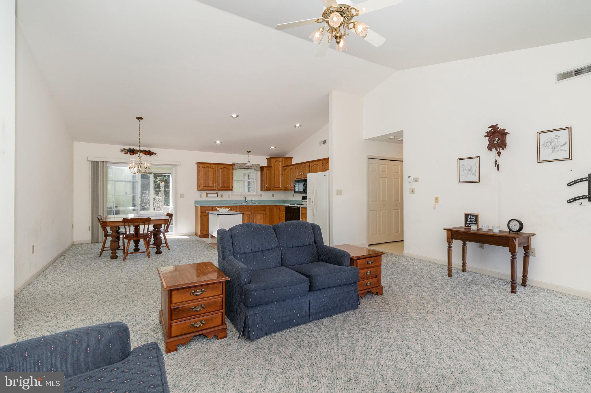 ARBOR GATE - Residential