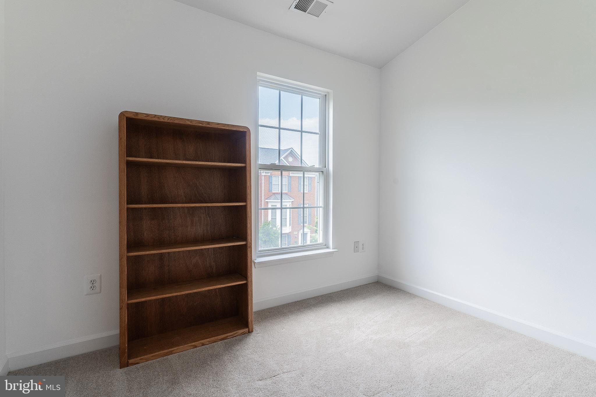 FAIR CREST - Residential