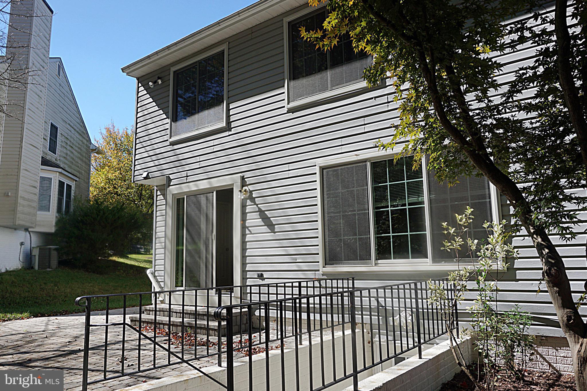 VILLAGE OF RIVER HILL - Residential Lease