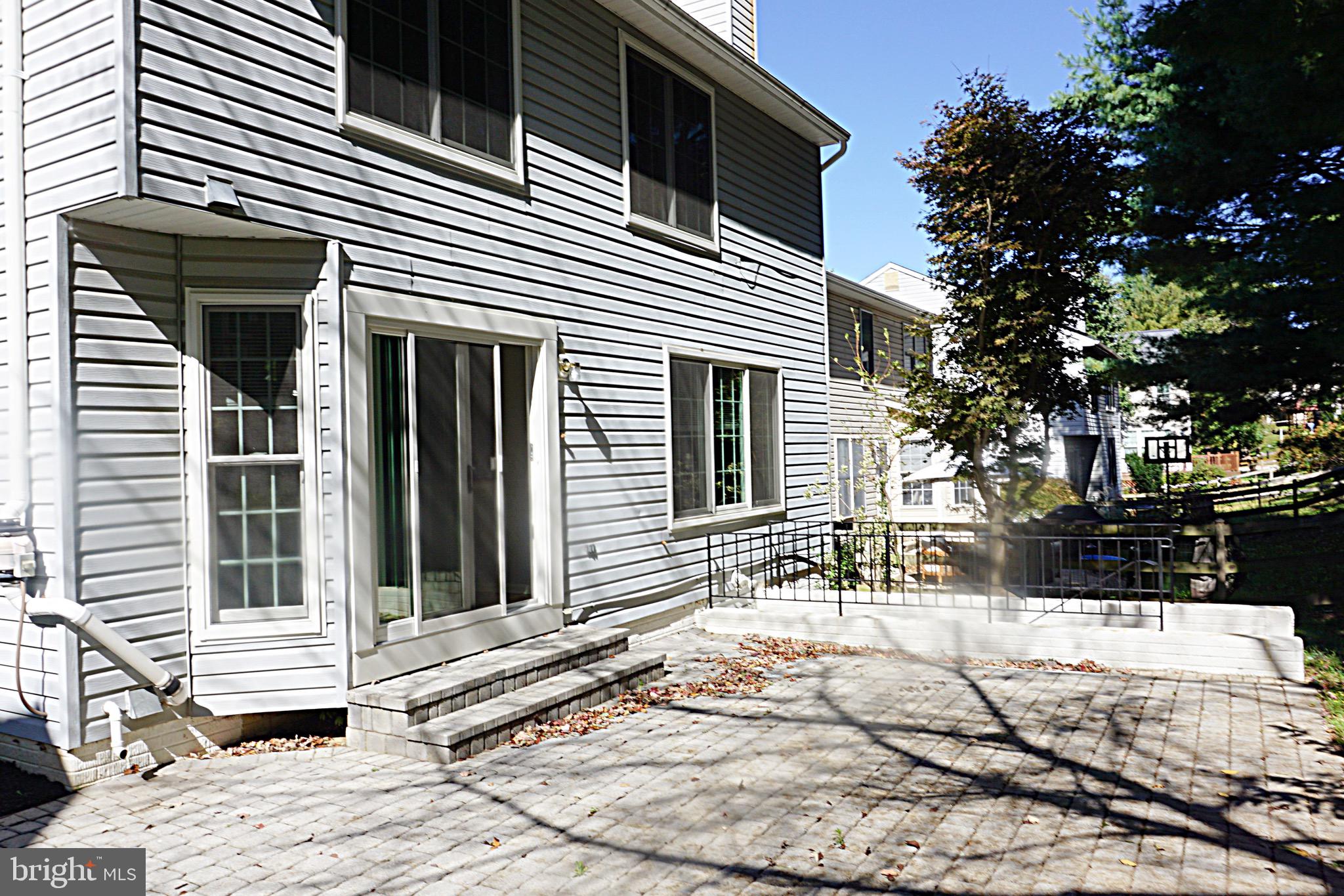 VILLAGE OF RIVER HILL - Residential Lease