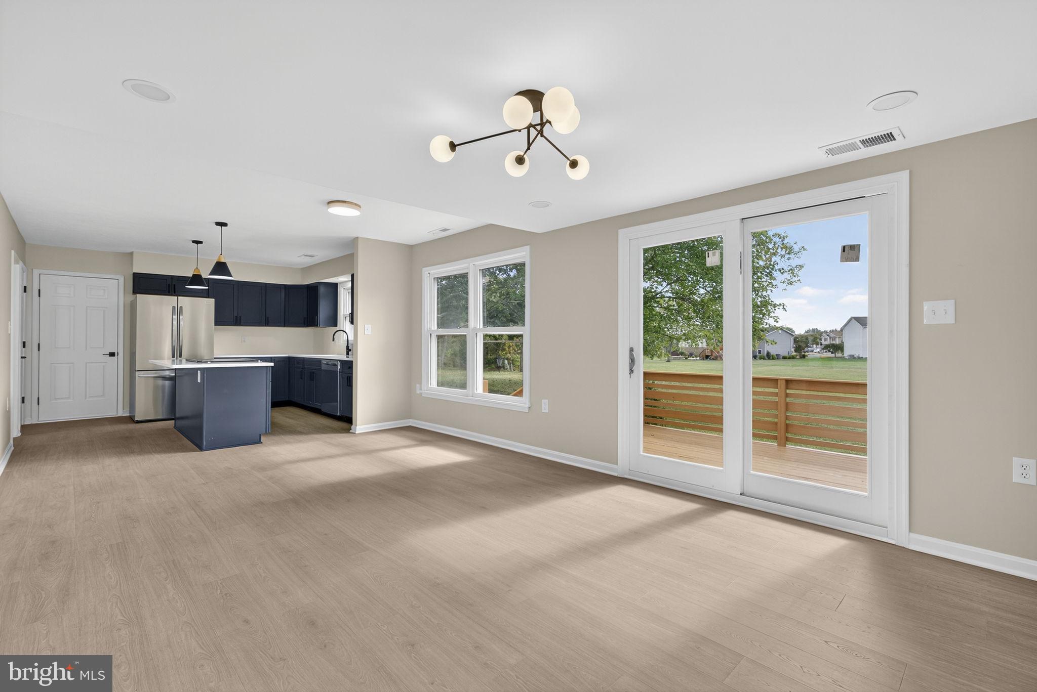 ALBIN VILLAGE - Residential