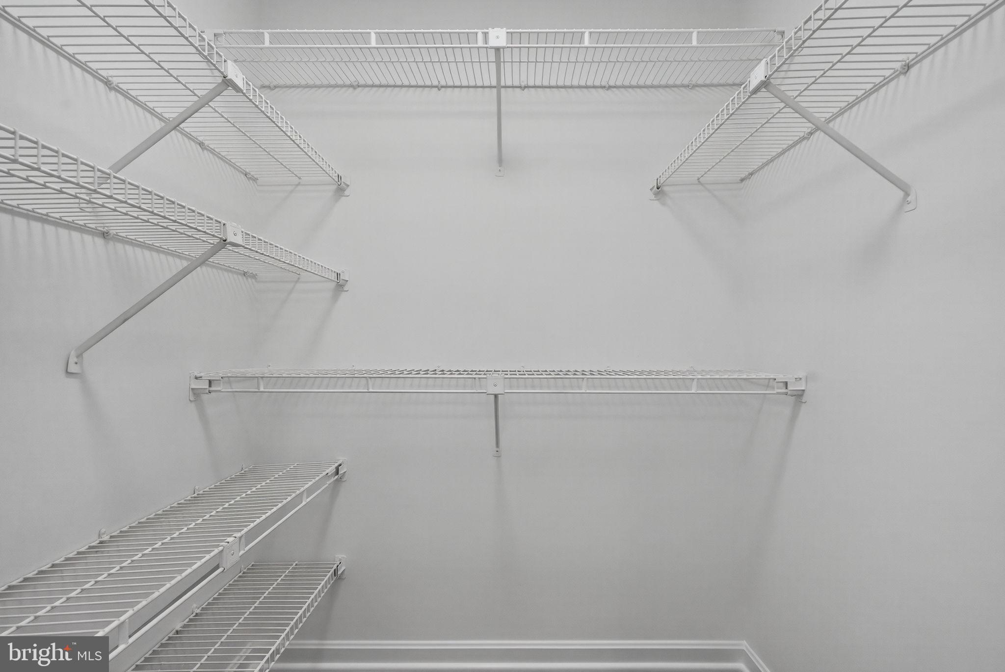 ALBIN VILLAGE - Residential