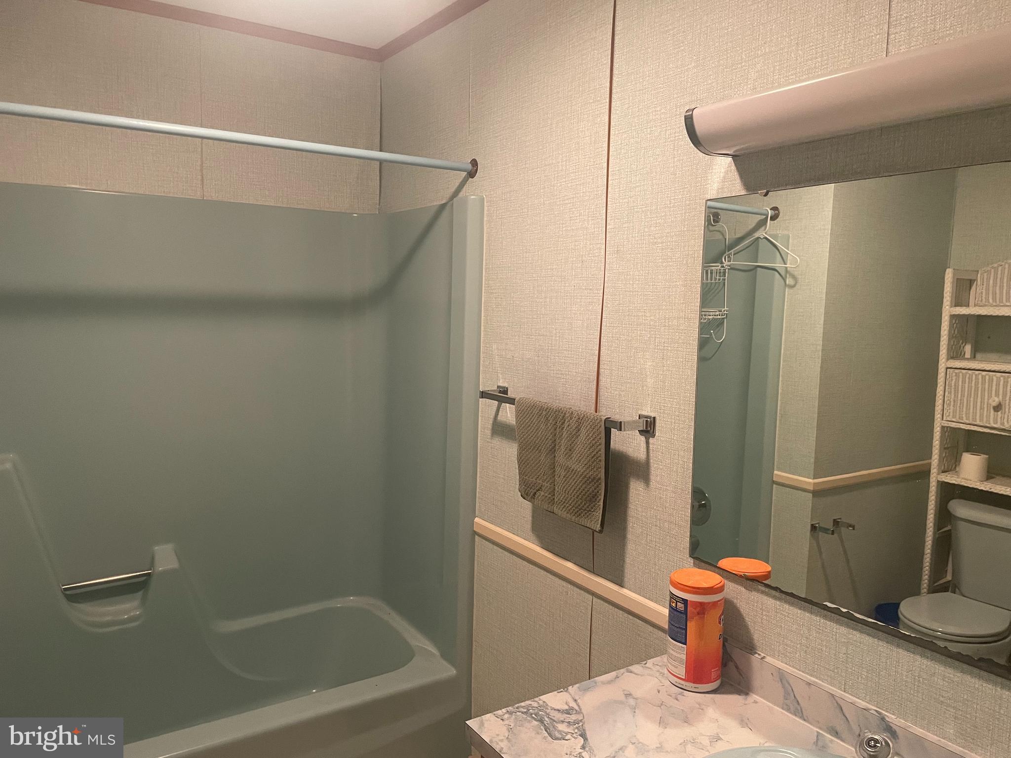 KENT ISLAND ESTATES - Residential