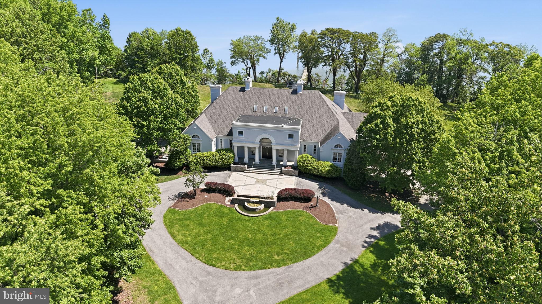ANNAPOLIS ROADS - Residential