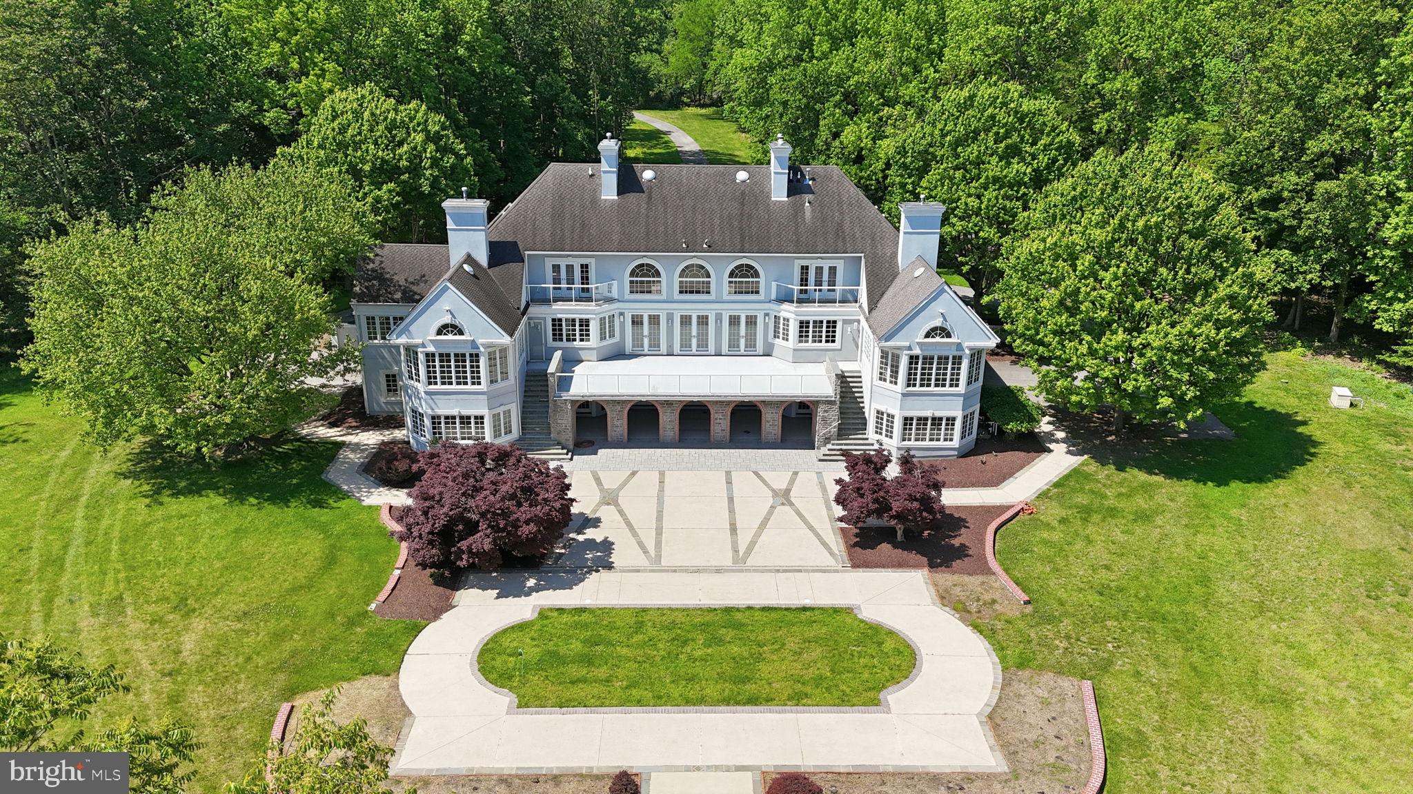 ANNAPOLIS ROADS - Residential