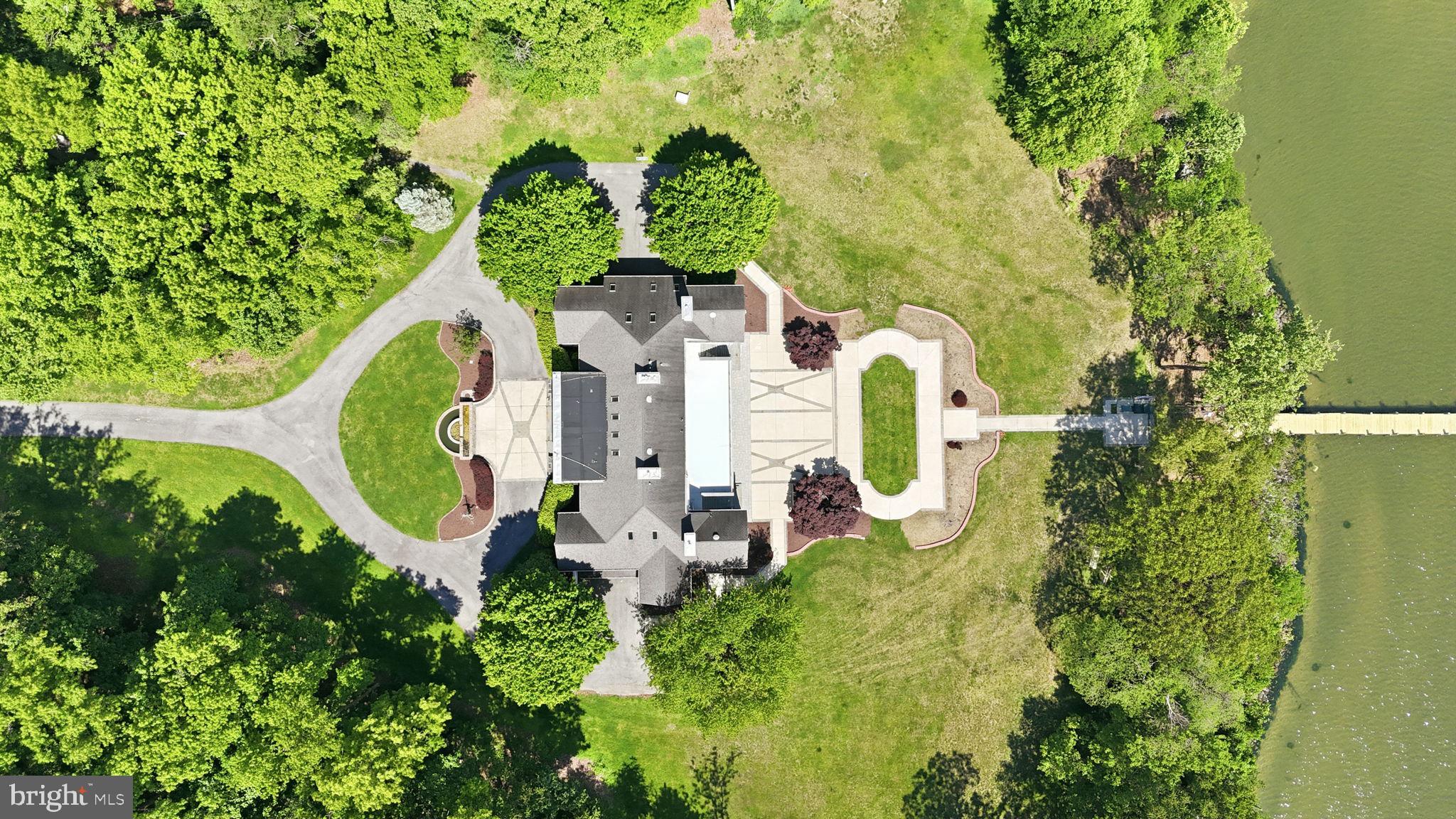 ANNAPOLIS ROADS - Residential