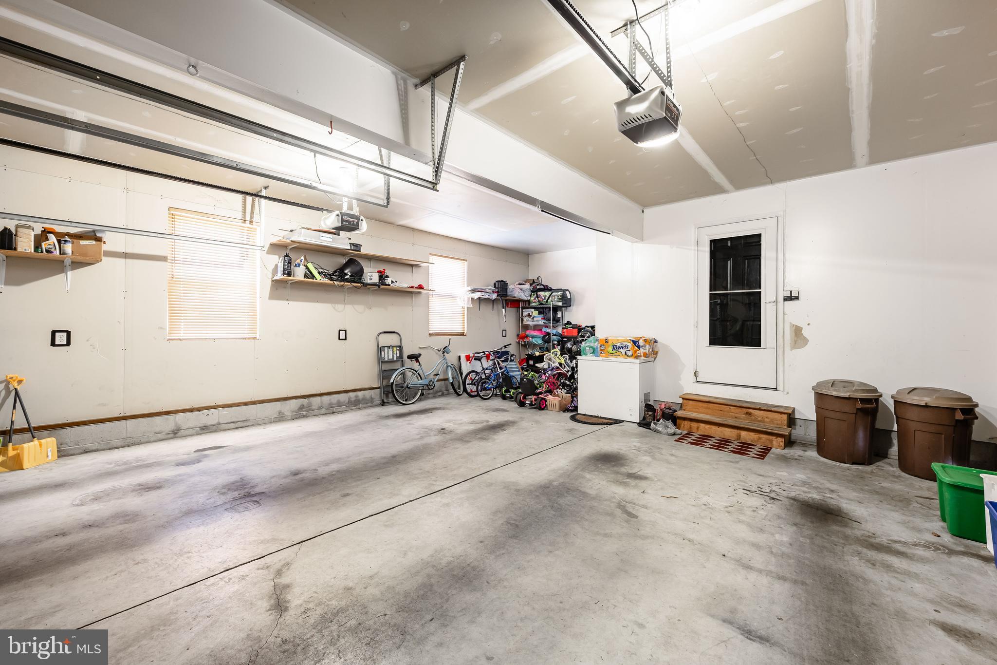 MOCKING BIRD - Residential