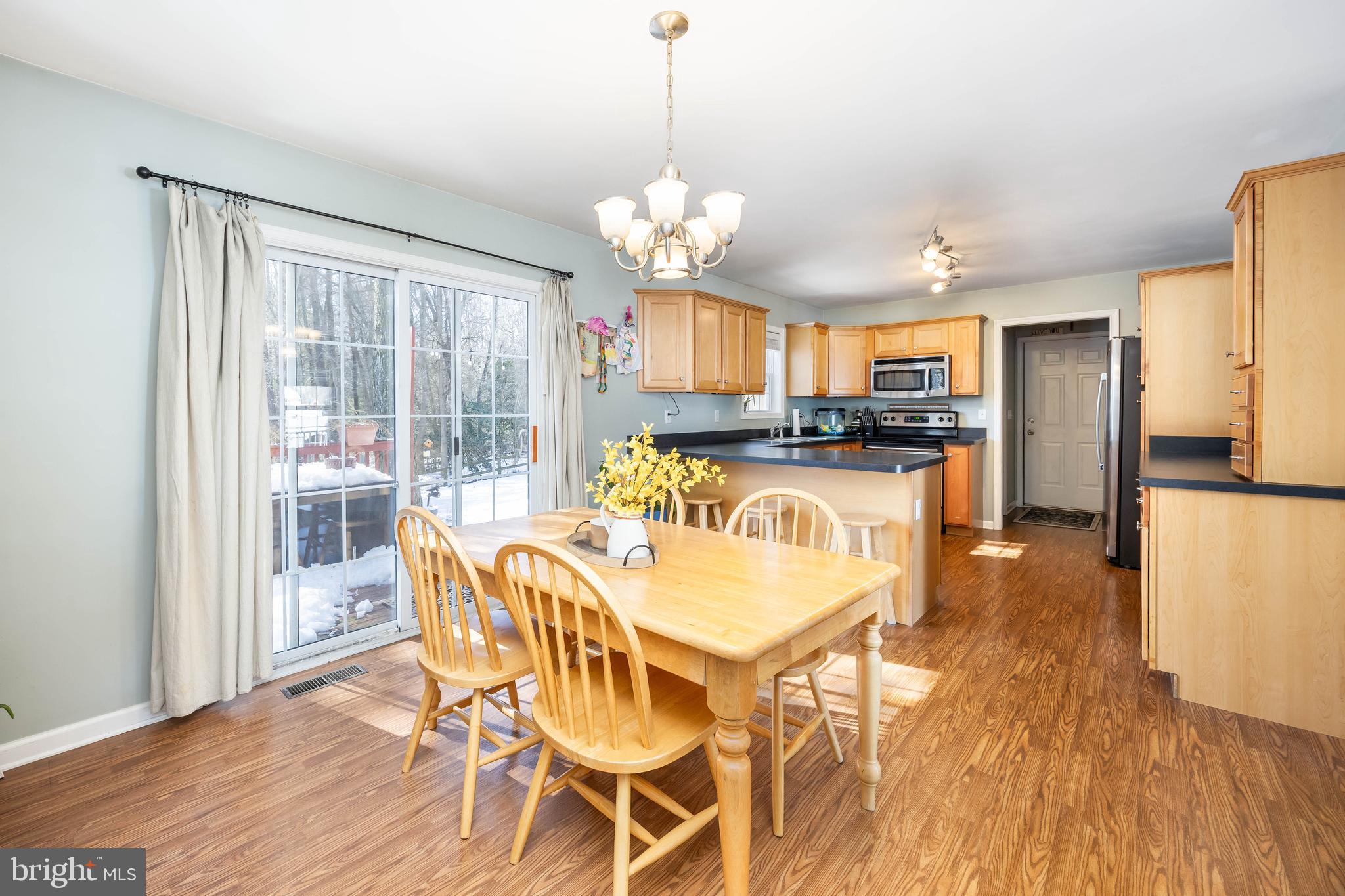 MOCKING BIRD - Residential