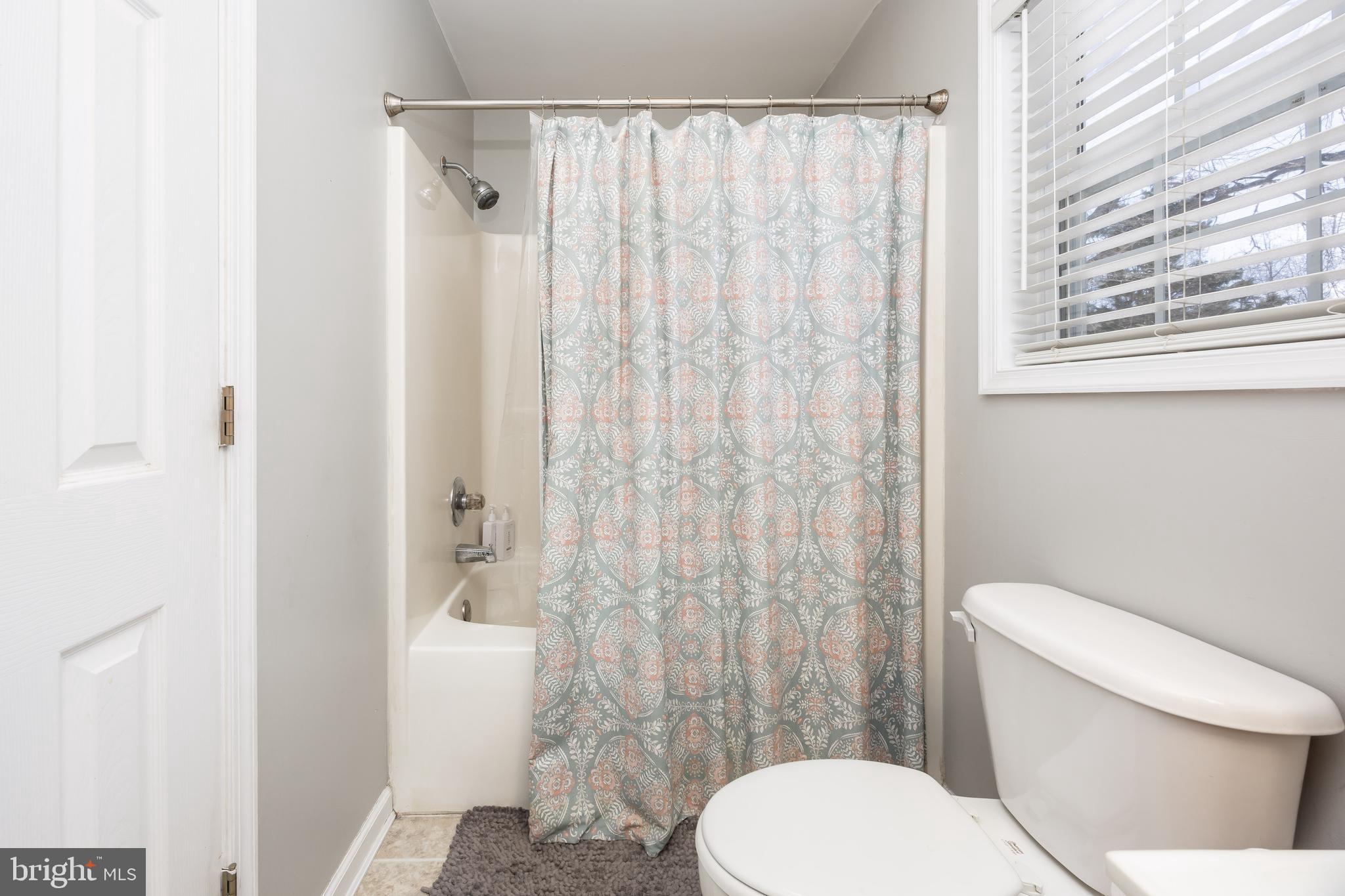 MOCKING BIRD - Residential