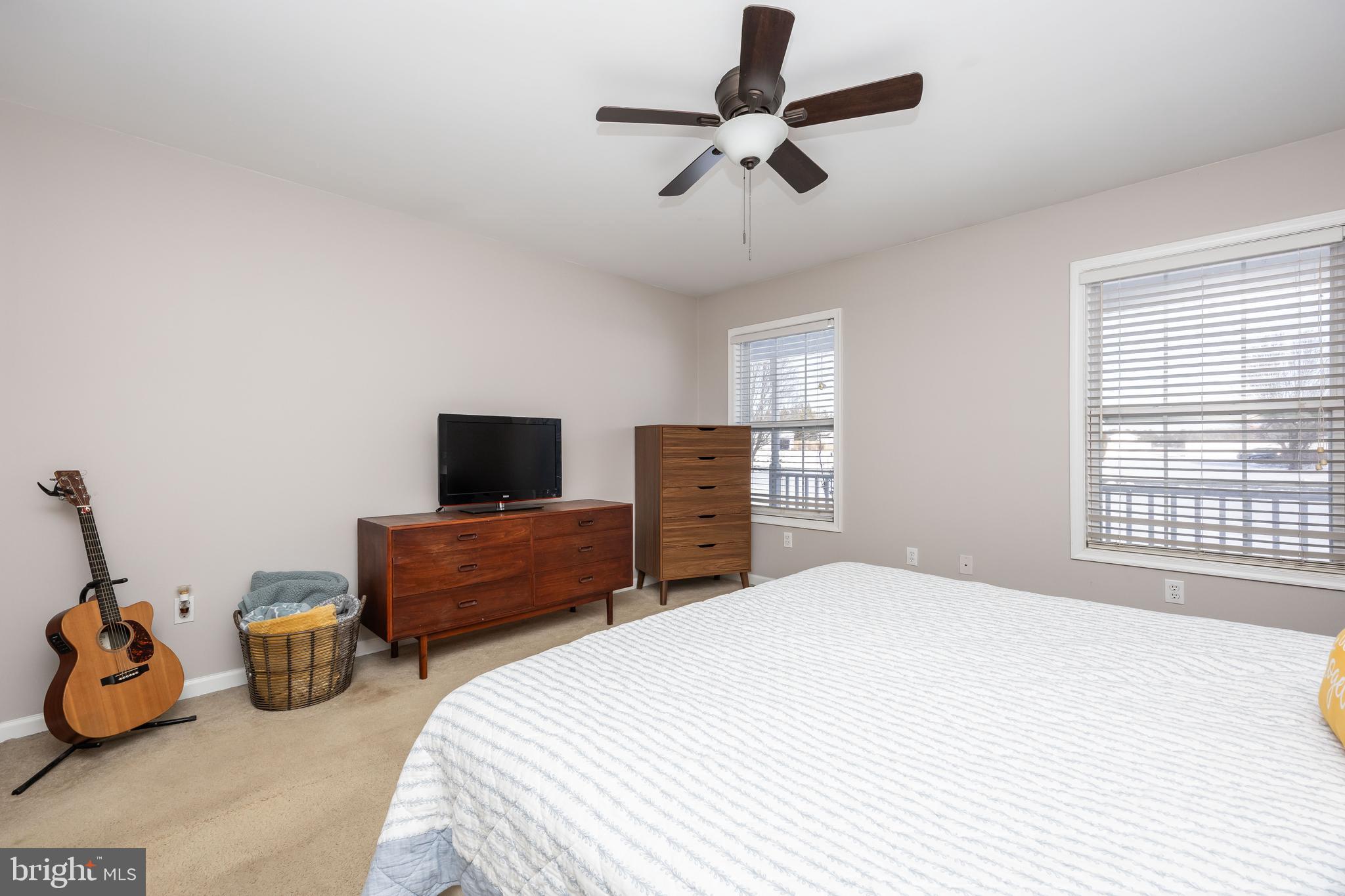 MOCKING BIRD - Residential