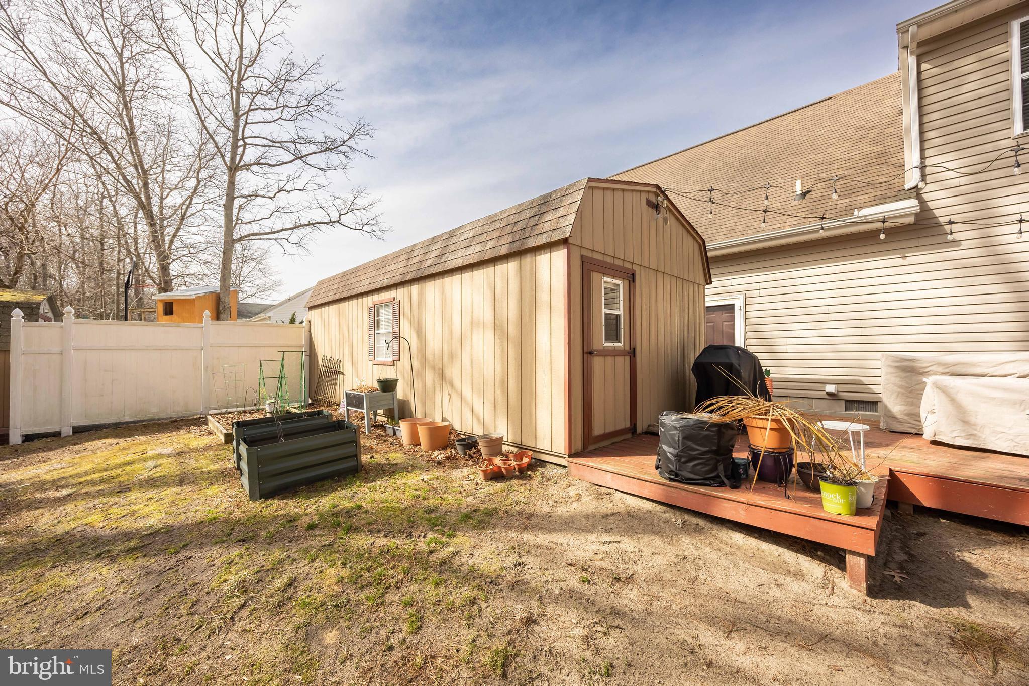 MOCKING BIRD - Residential