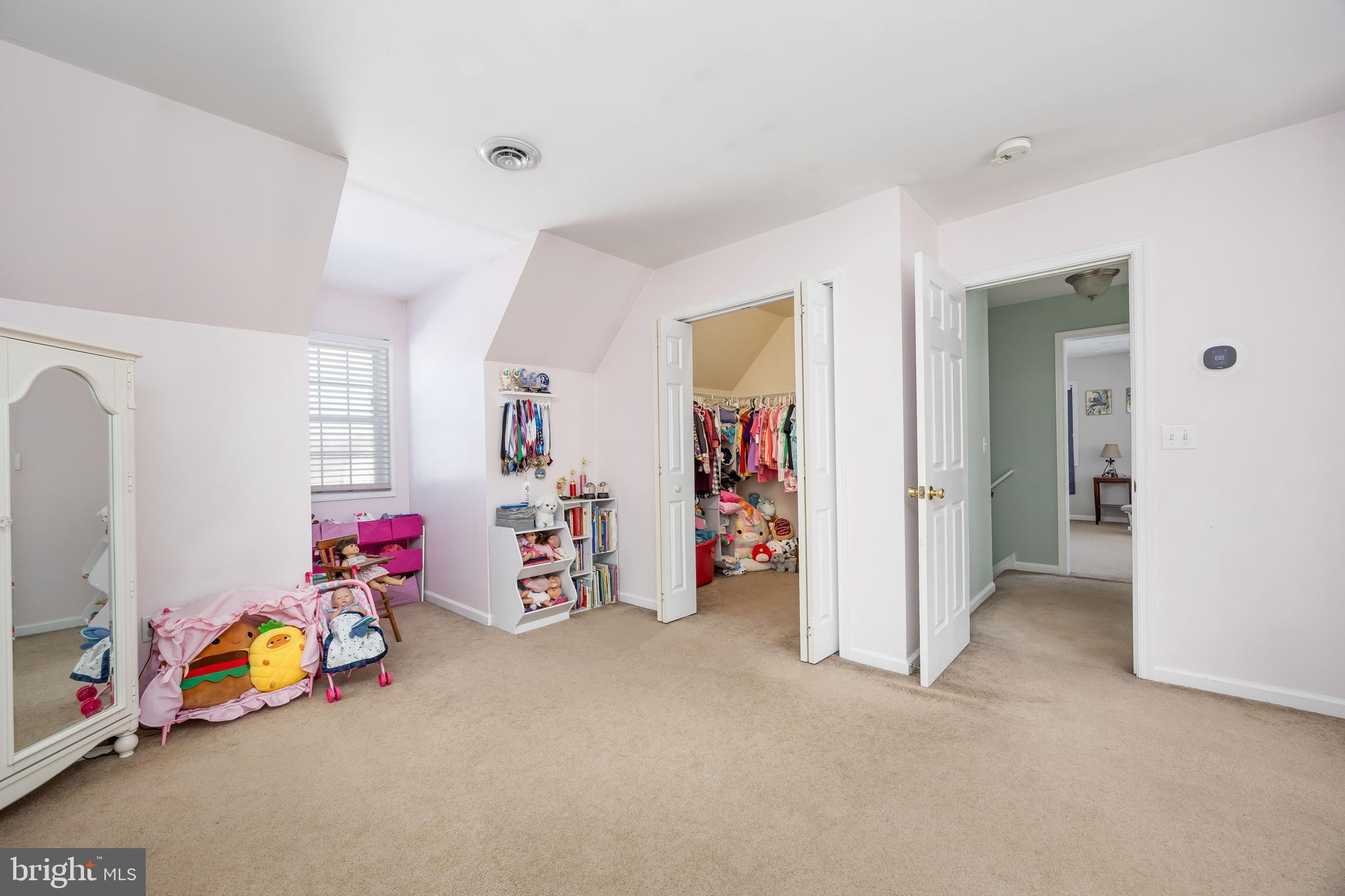 MOCKING BIRD - Residential