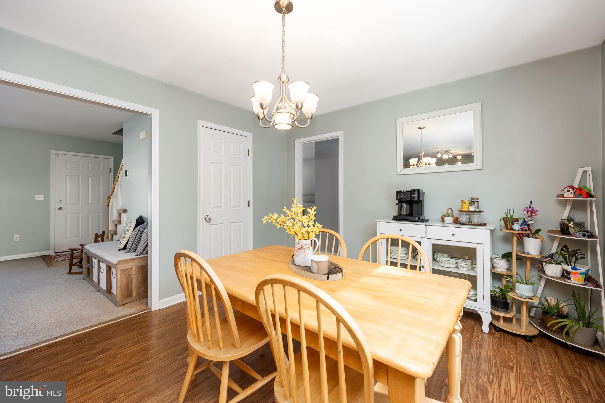 MOCKING BIRD - Residential