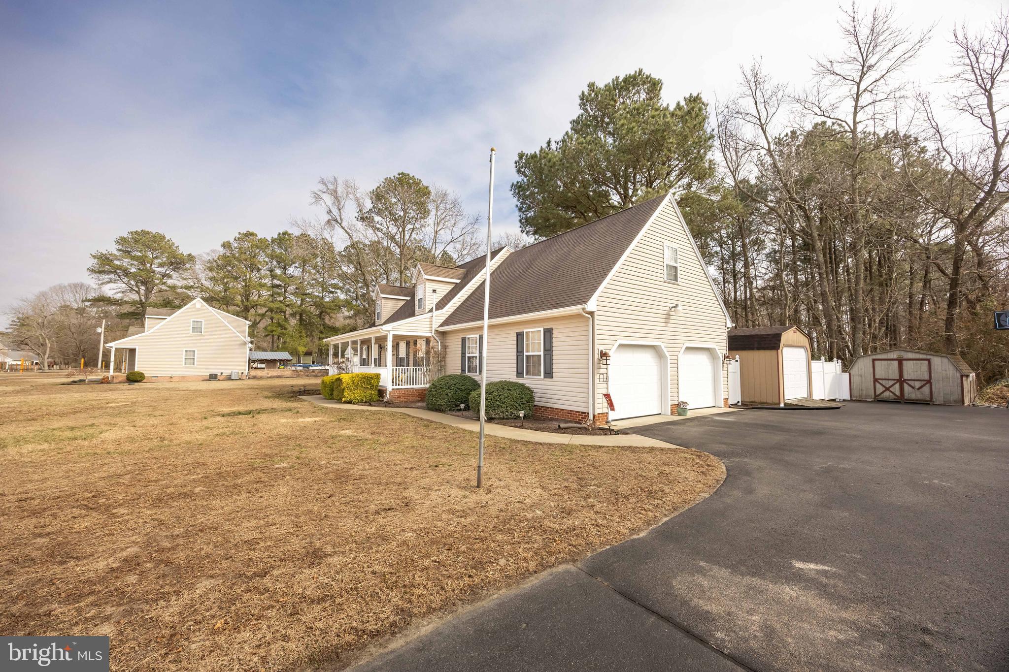 MOCKING BIRD - Residential