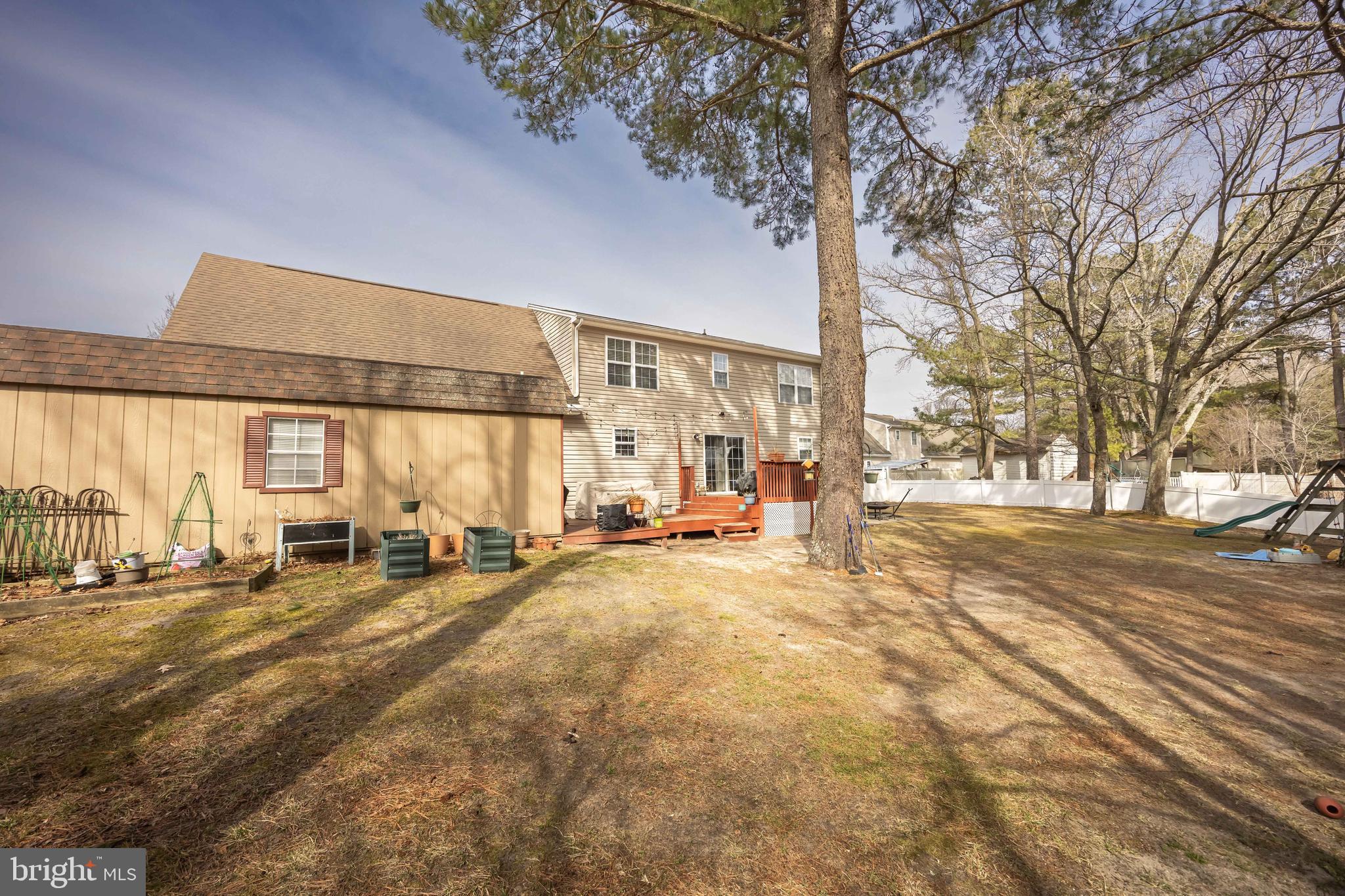 MOCKING BIRD - Residential