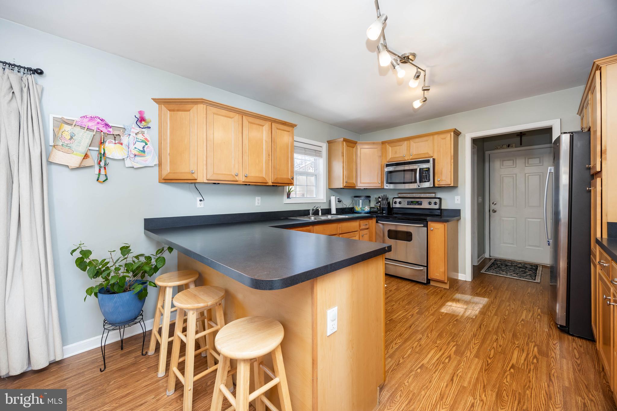 MOCKING BIRD - Residential