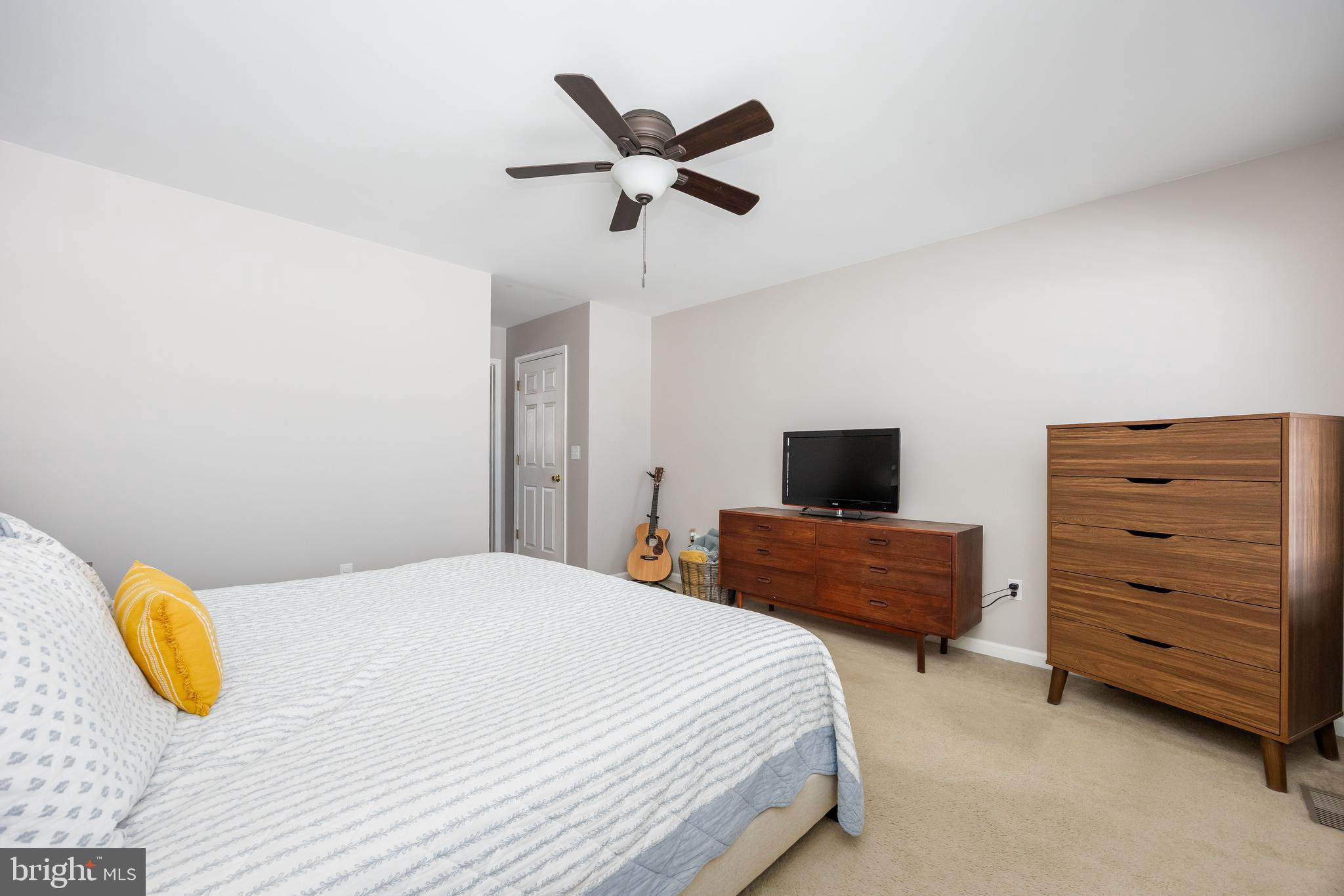 MOCKING BIRD - Residential