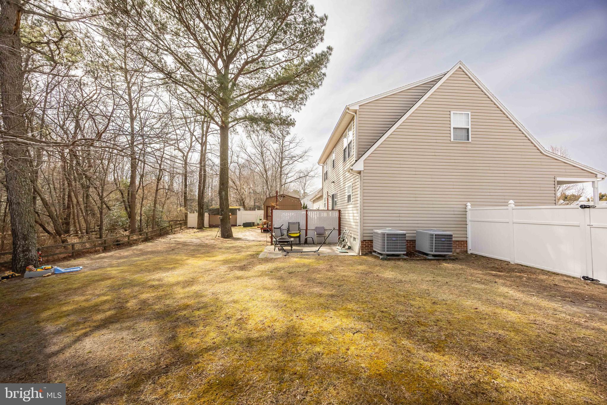 MOCKING BIRD - Residential