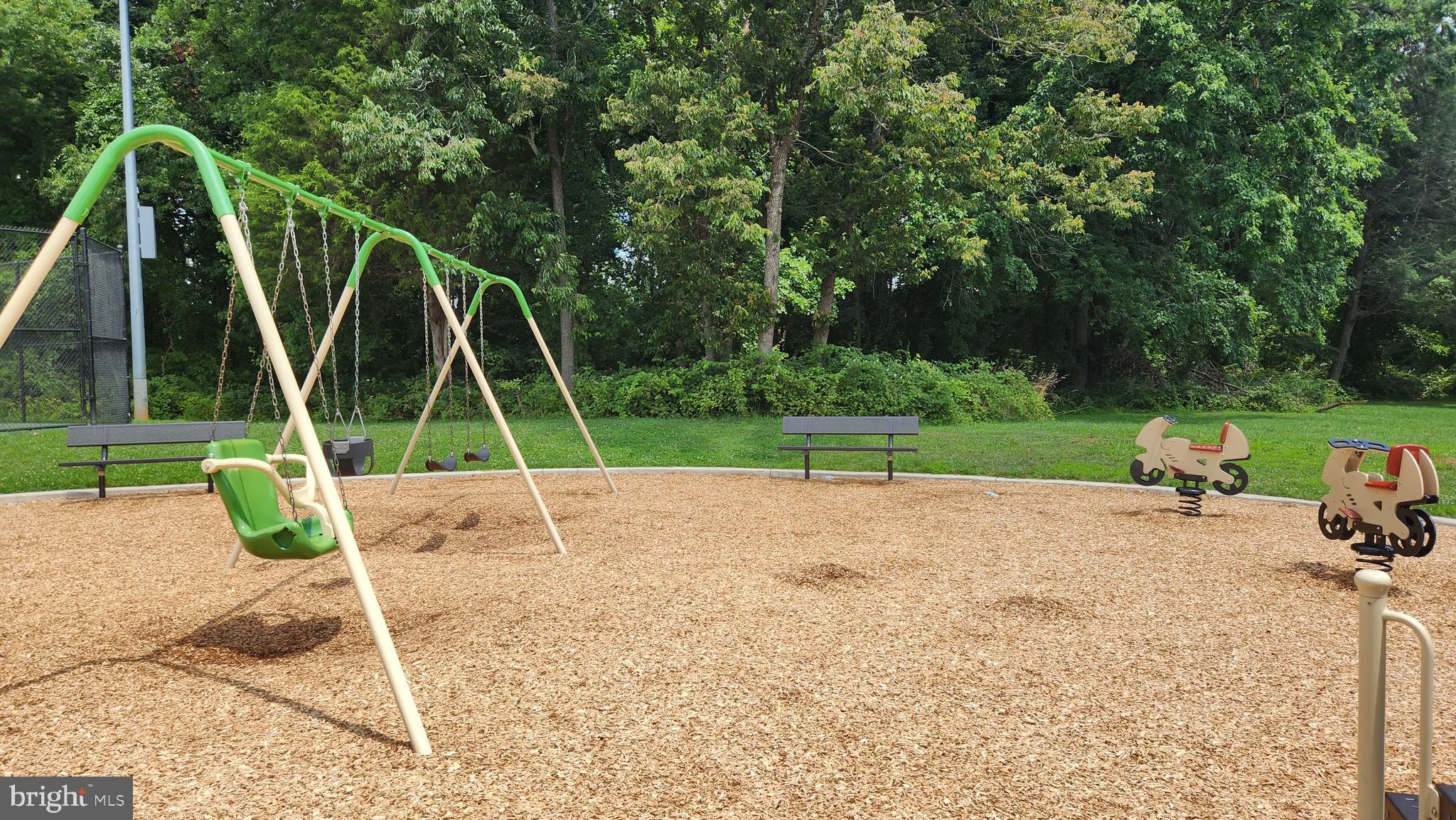 OAK SPRINGS - Residential Lease