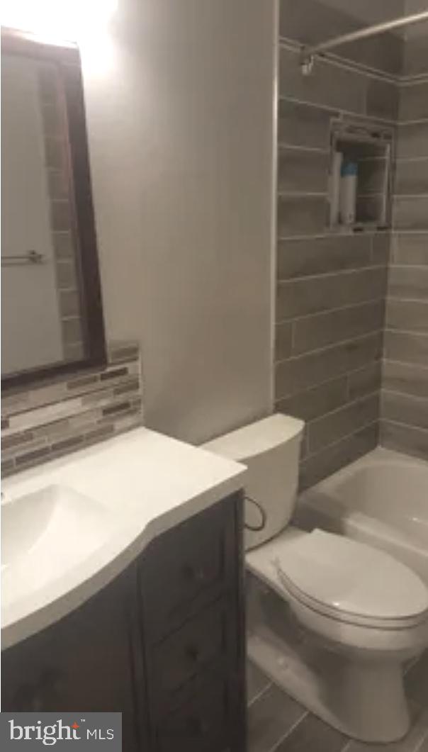 OAK SPRINGS - Residential Lease