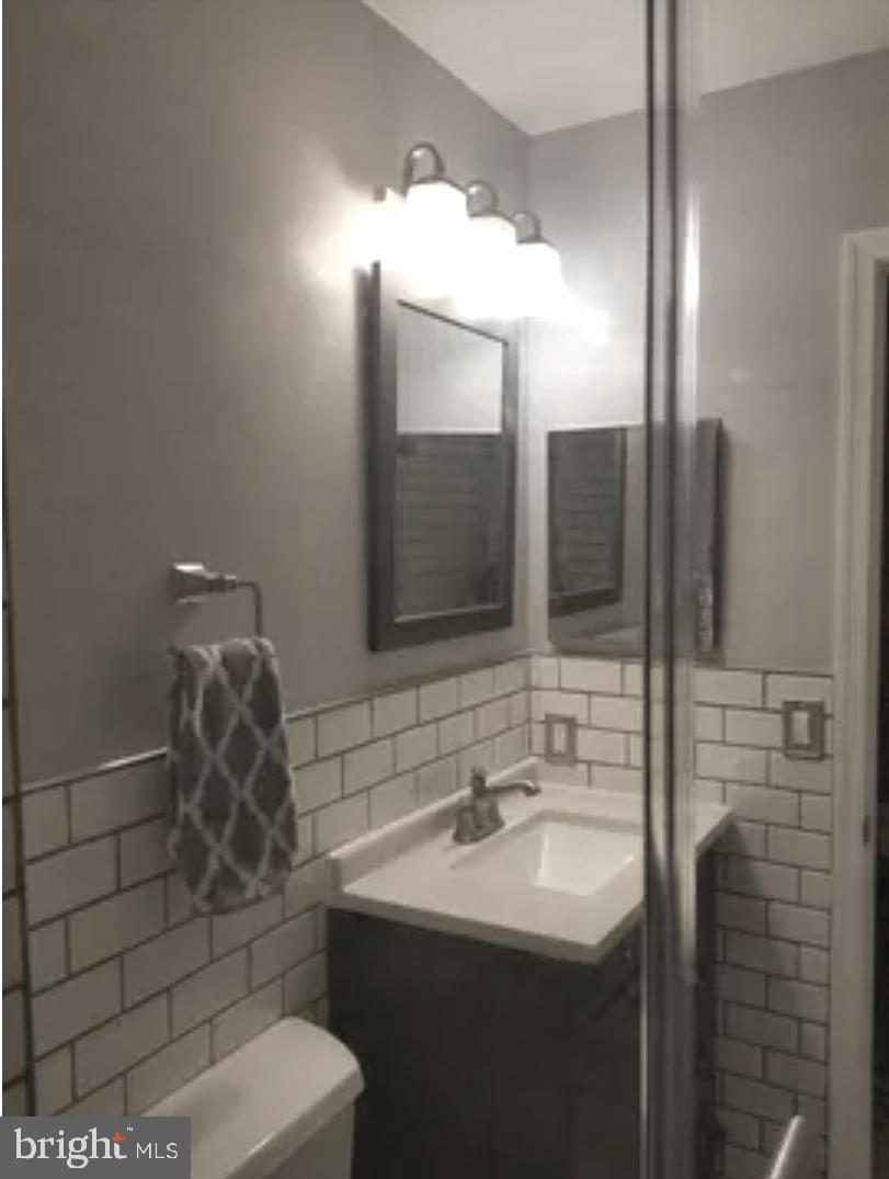 OAK SPRINGS - Residential Lease