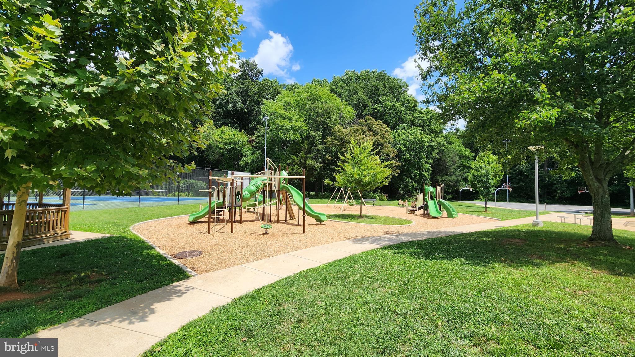 OAK SPRINGS - Residential Lease