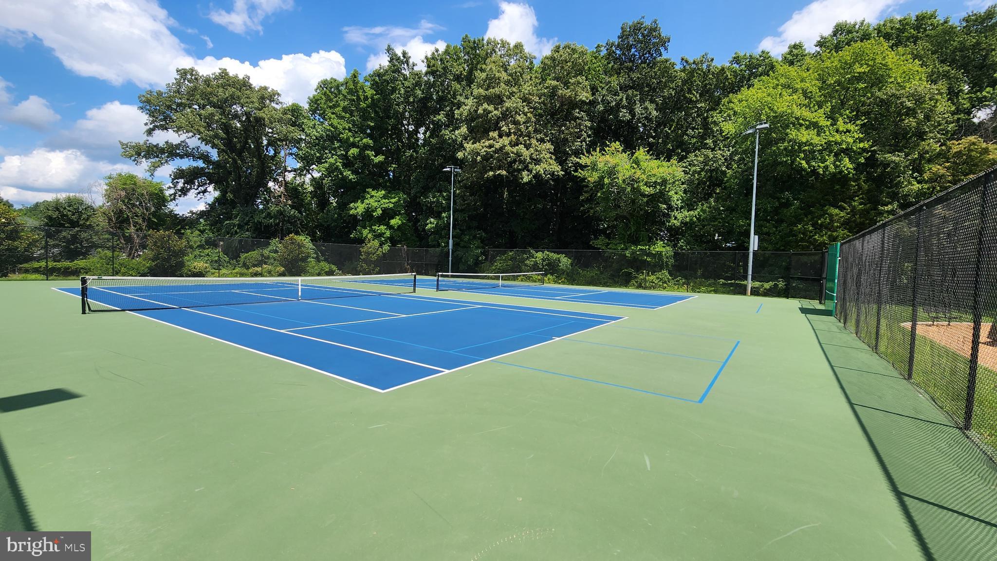 OAK SPRINGS - Residential Lease