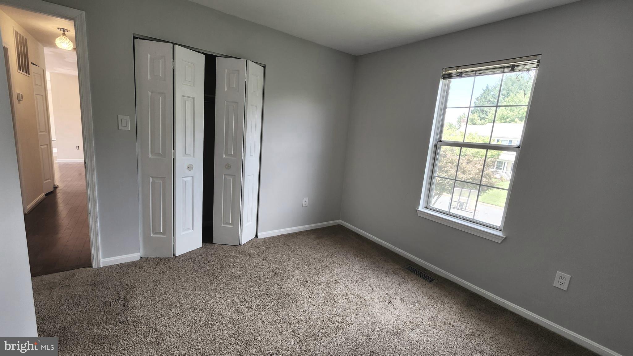 OAK SPRINGS - Residential Lease