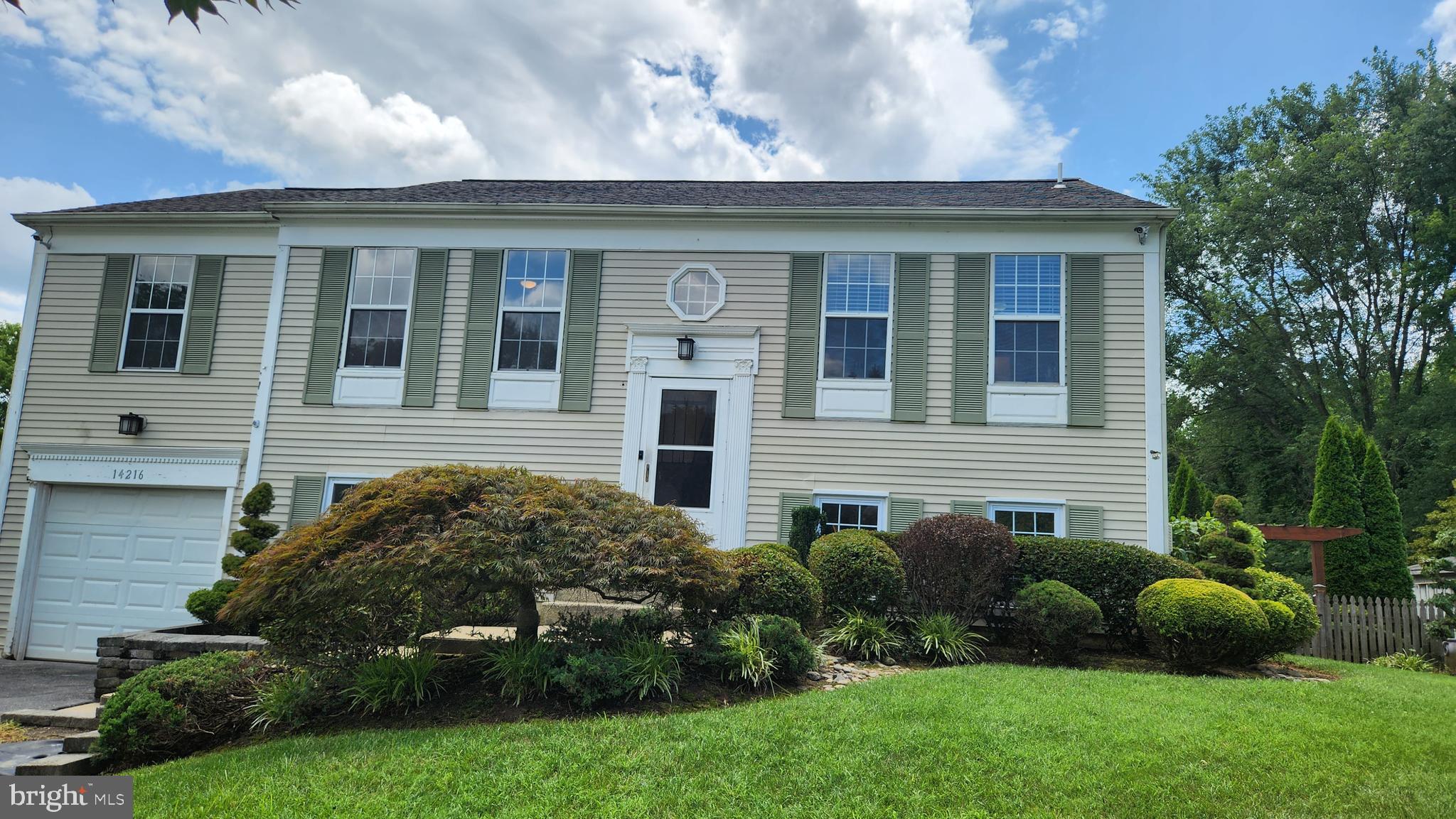 OAK SPRINGS - Residential Lease