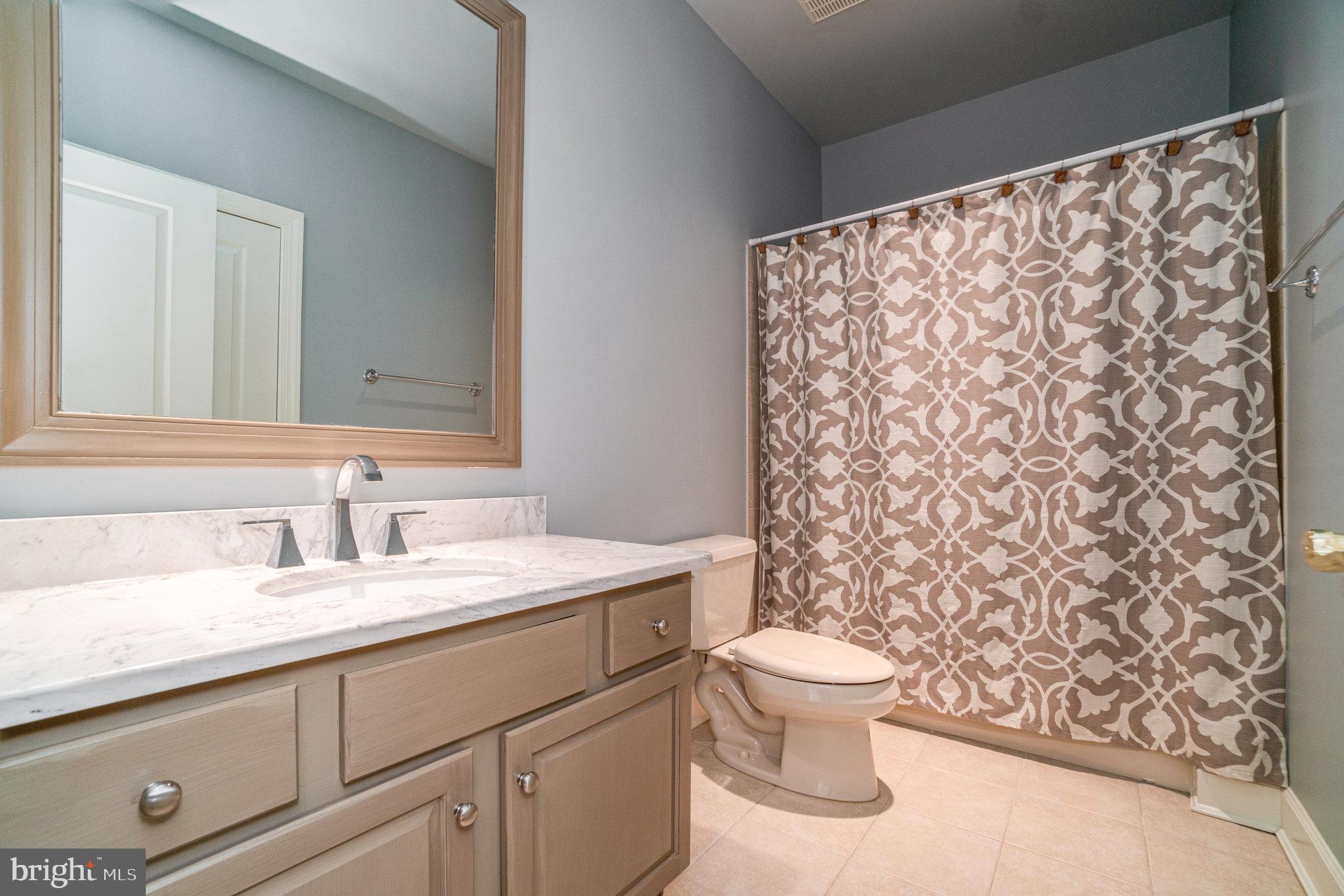 RIVER CREEK - Residential