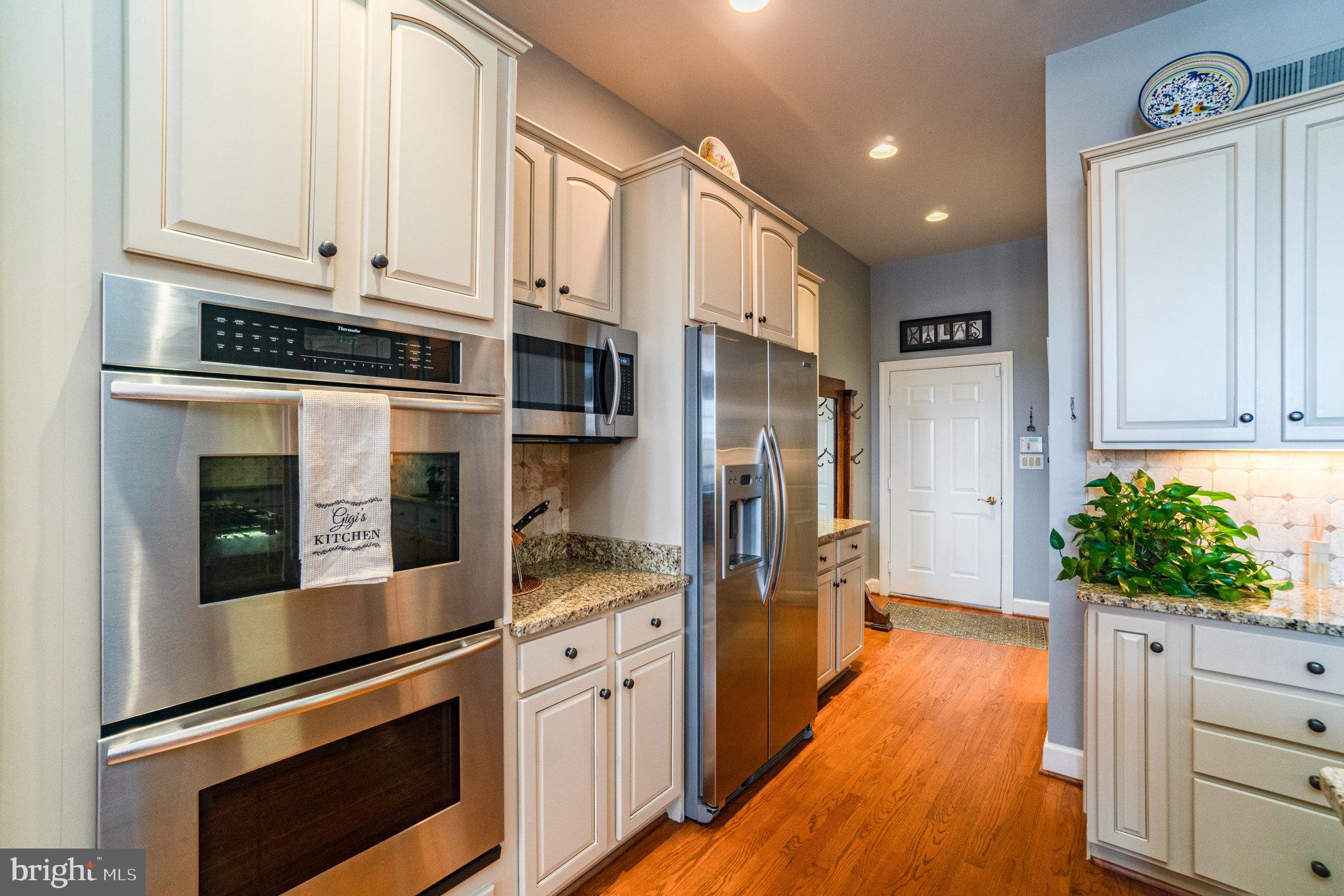 RIVER CREEK - Residential