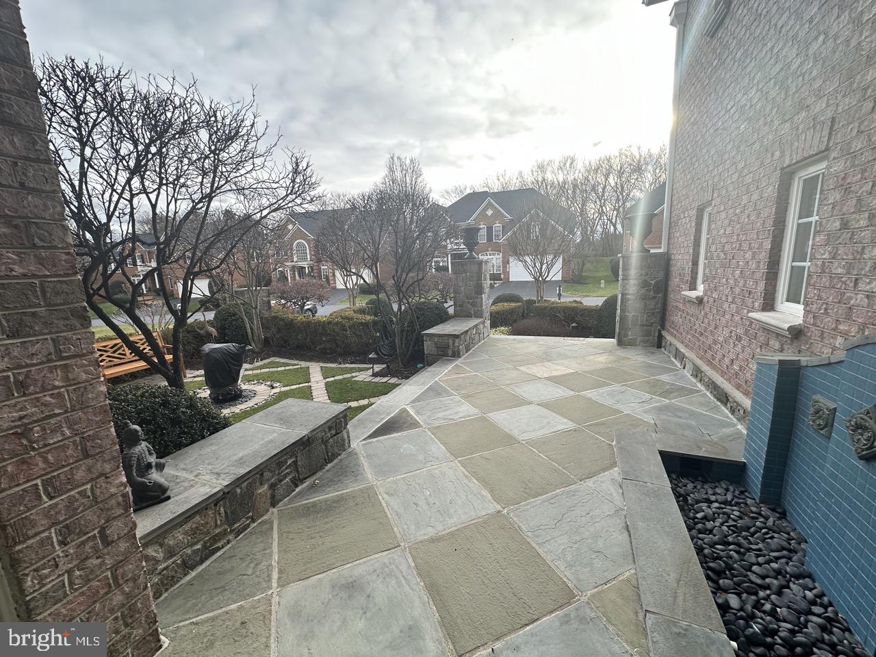 RIVER CREEK - Residential