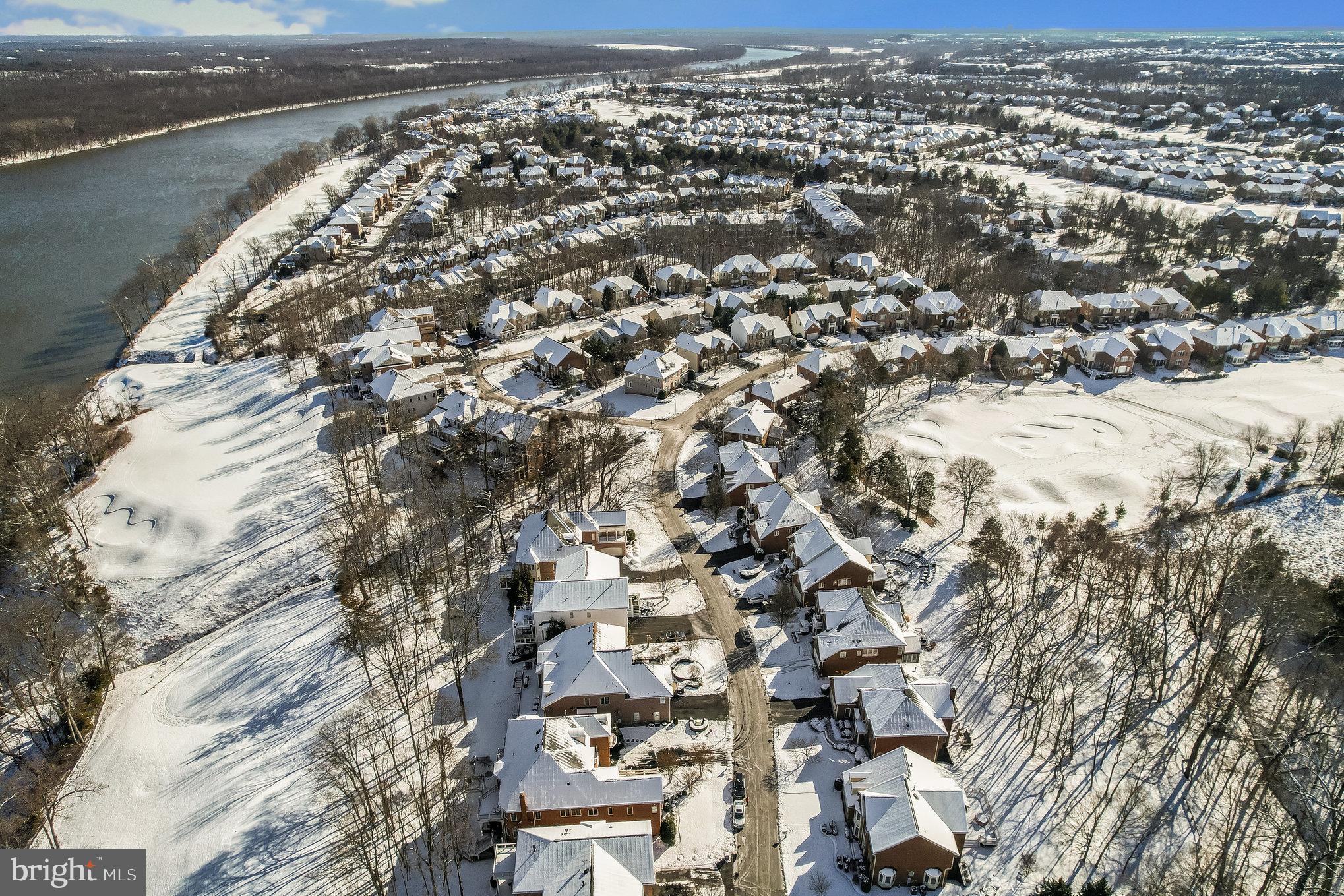 RIVER CREEK - Residential