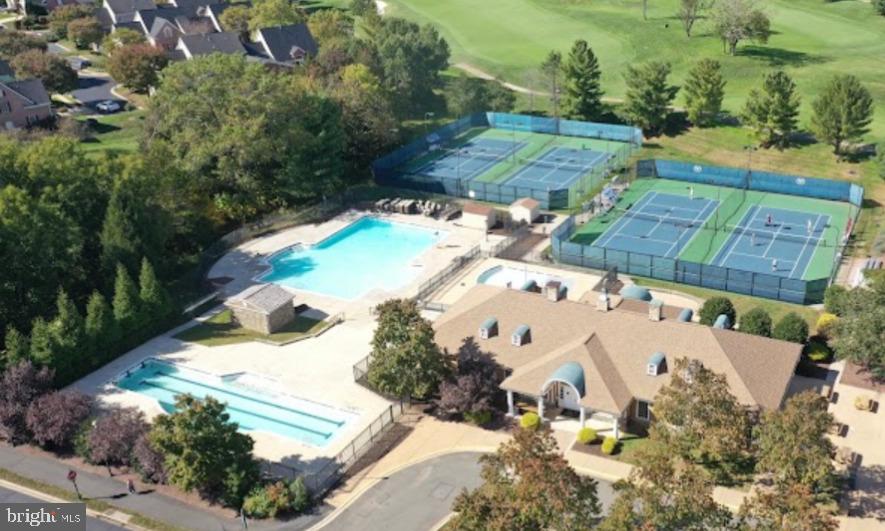 RIVER CREEK - Residential