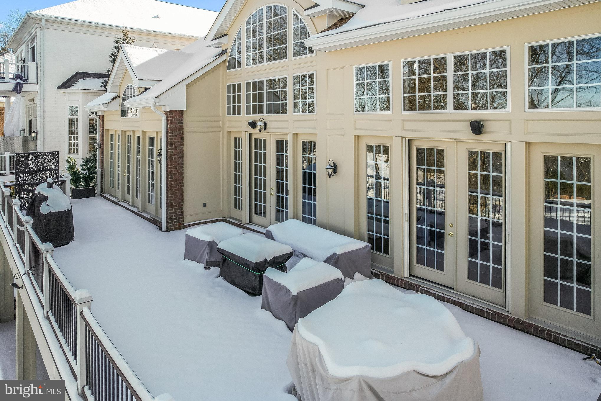 RIVER CREEK - Residential